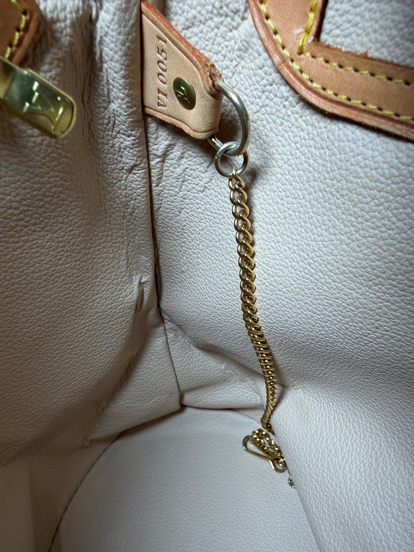 Louis Vuitton Petit Bucket PM Monogram Tote/Shoulder Bag