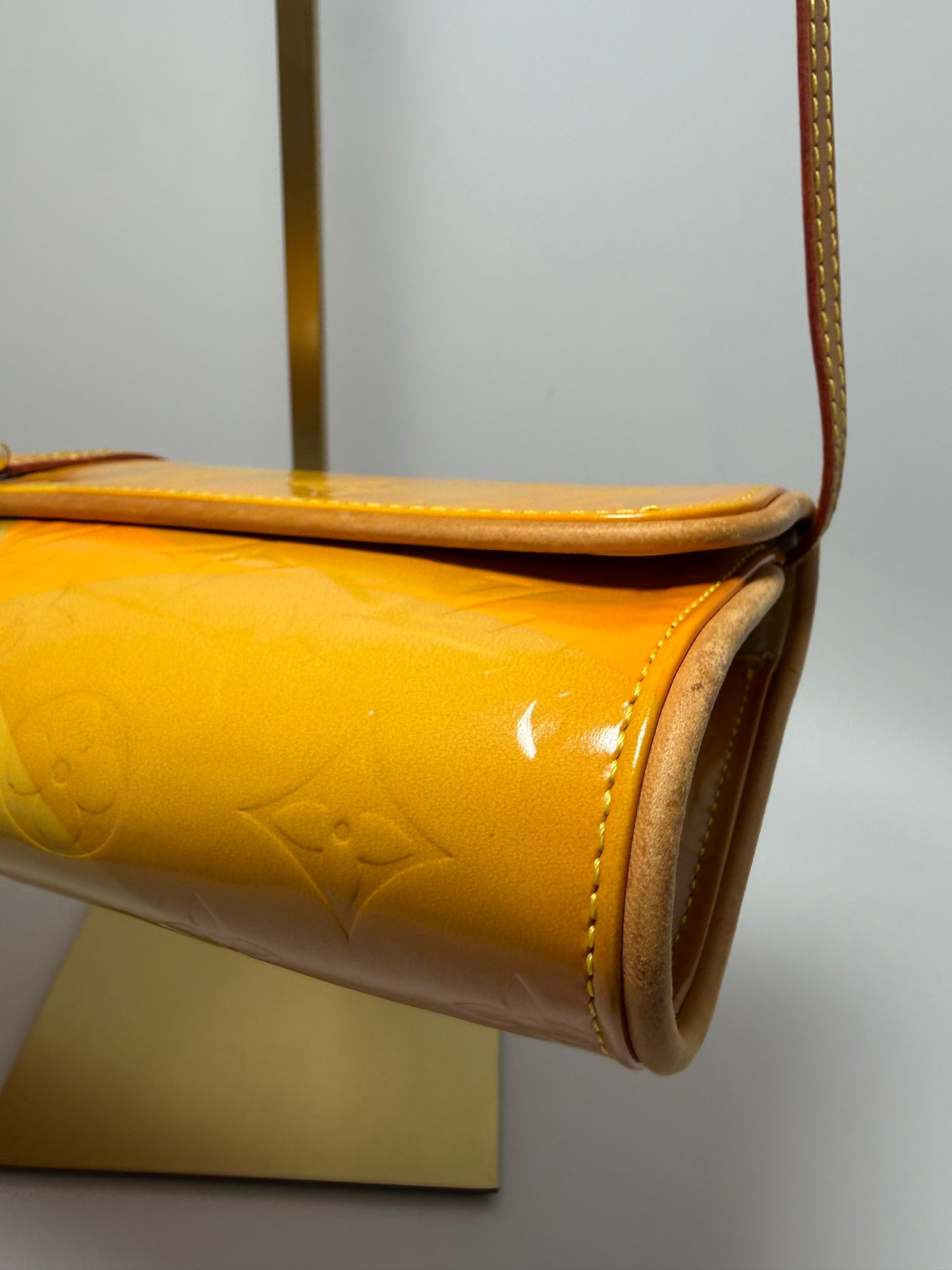 Louis Vuitton Monogram Vernis Fleurs Pochette Vintage Crossbody