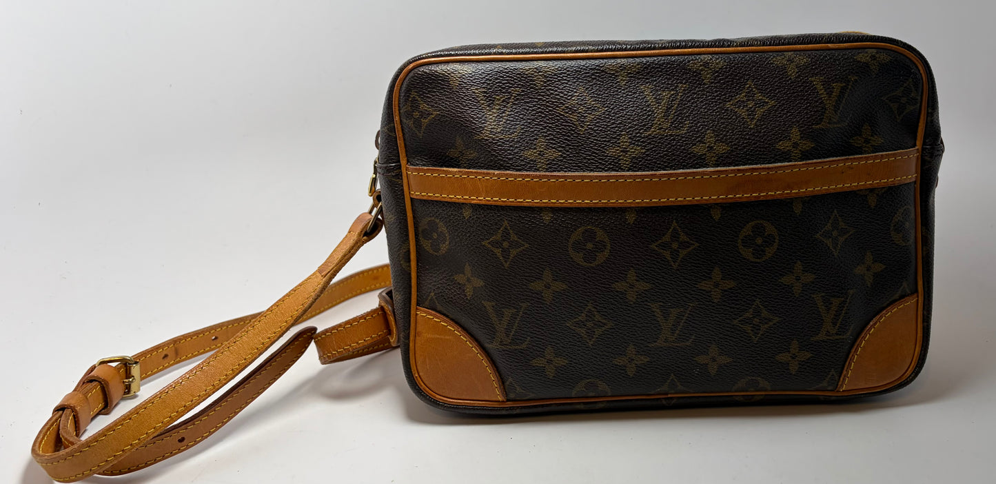 Louis Vuitton Trocadero 27 Monogram Crossbody