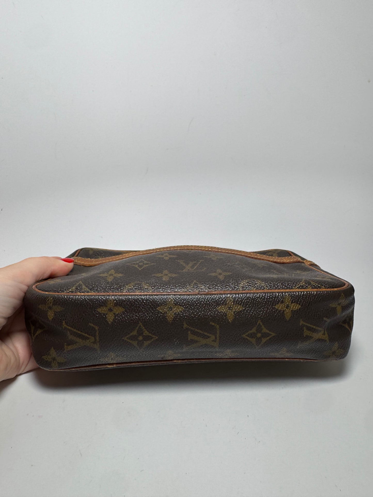 Louis Vuitton Compiegne 23 Clutch/Toiletry Pouch Made in 1991 in France