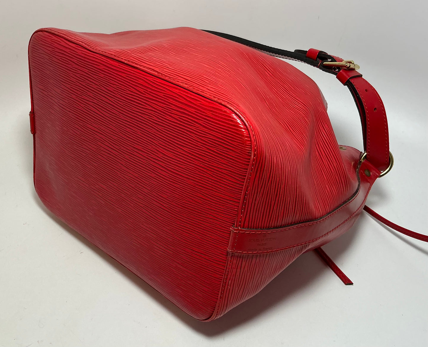 Louis Vuitton Petite Noe Bucket Bag Red Epi Leather