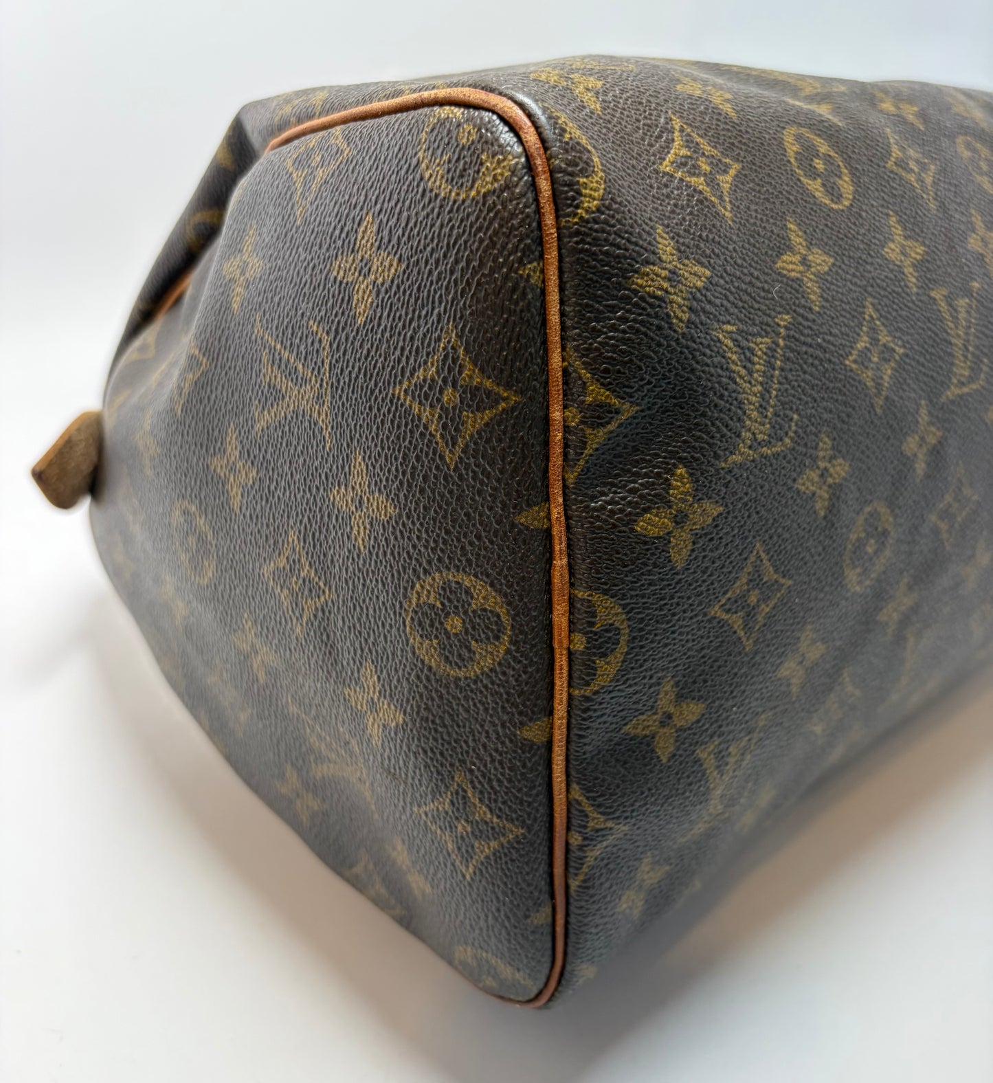 Louis Vuitton Speedy 30 Monogram w/Certificate of Authenticity
