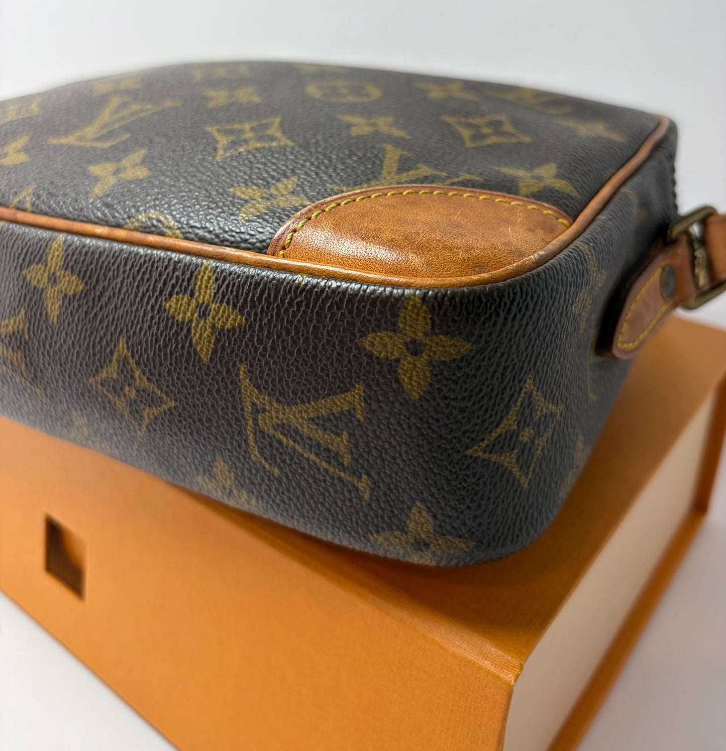 Louis Vuitton Trocadero 23 monogram crossbody