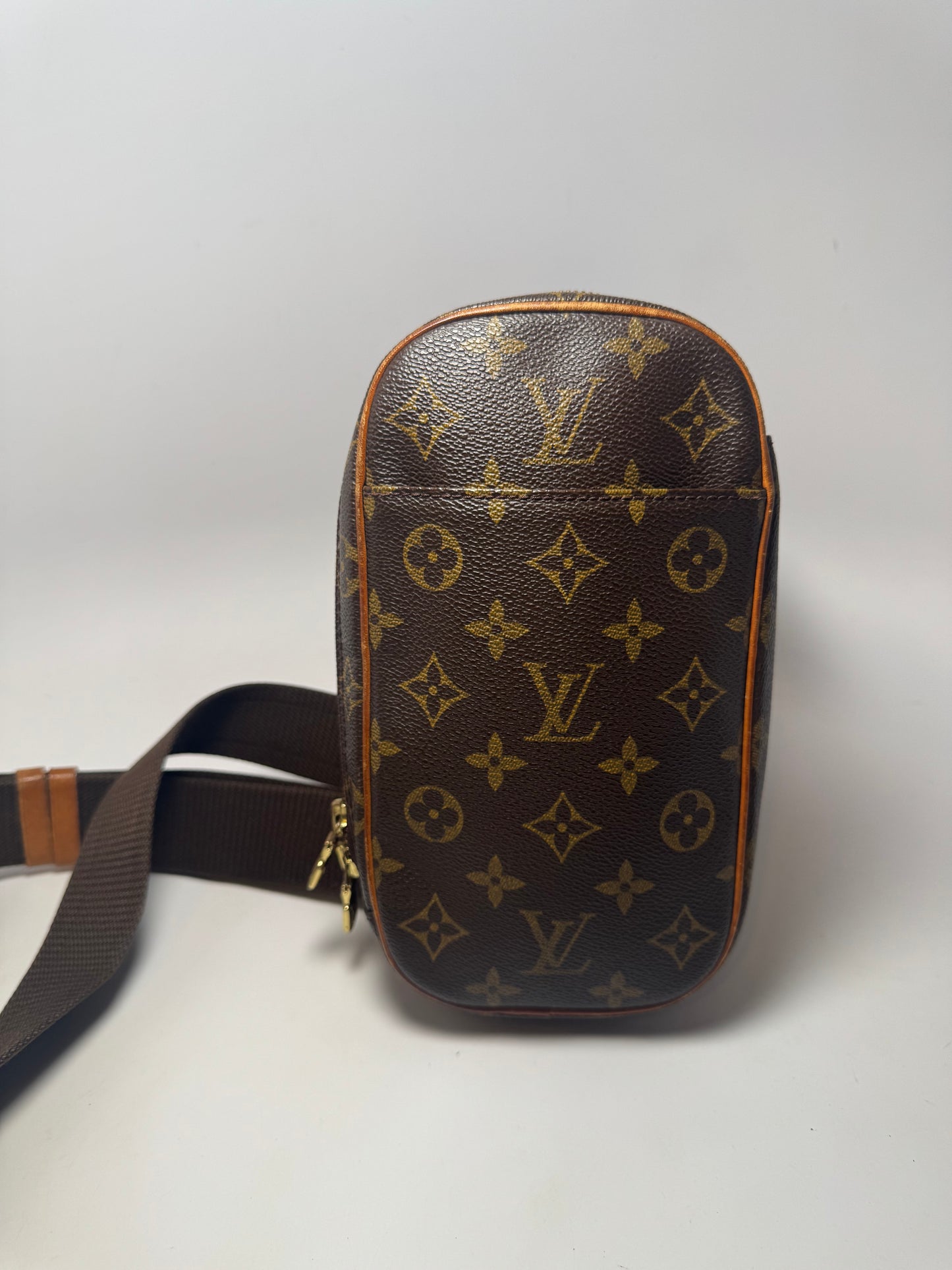 Louis Vuitton Pochette Gange Monogram Bum Bag/Sling Bag