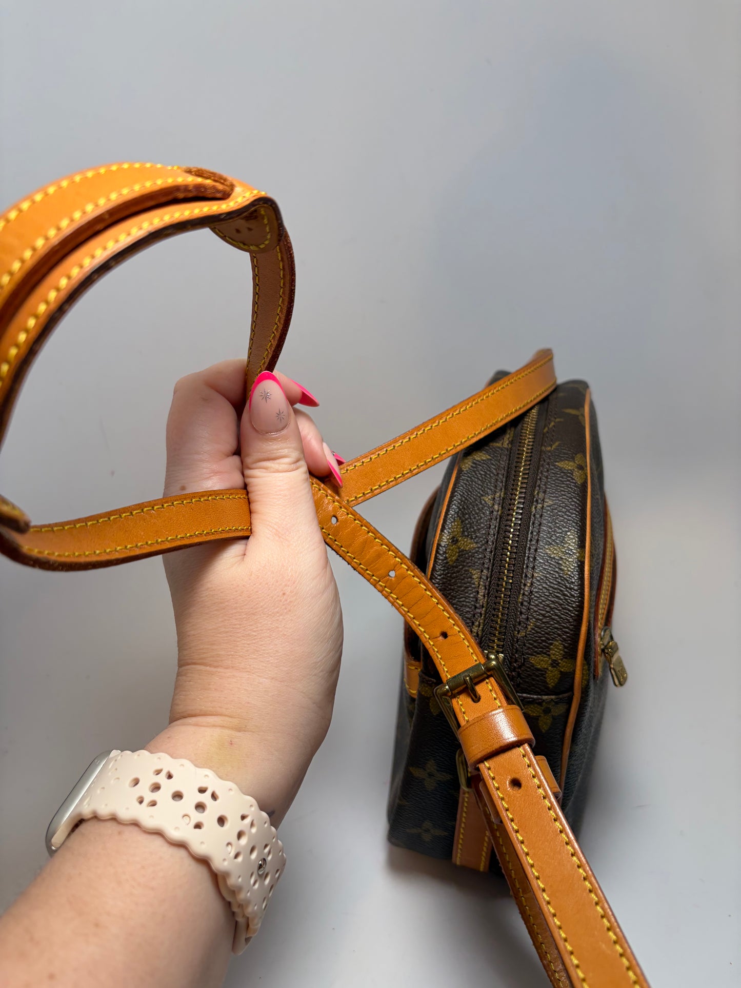 Louis Vuitton Senlis Monogram Shoulder Bag/Crossbody Bag