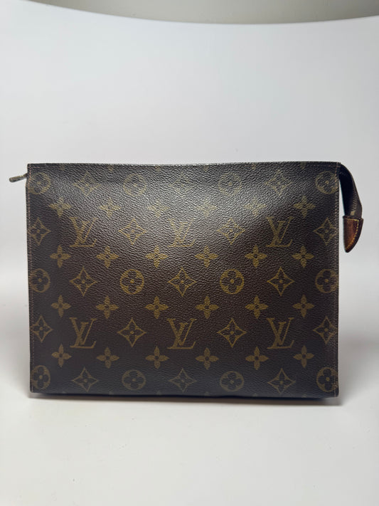 Louis Vuitton Toiletry Pouch 26 Monogram