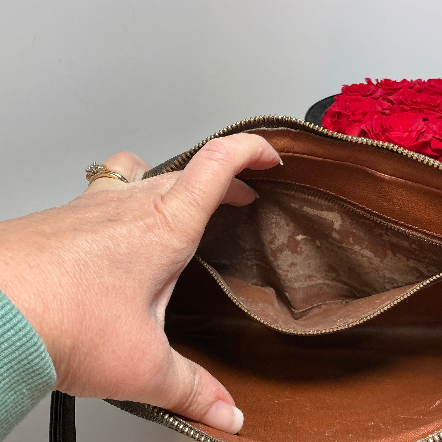 Louis Vuitton Marley Draggone Clutch Monogram Travel Bag/Clutch
