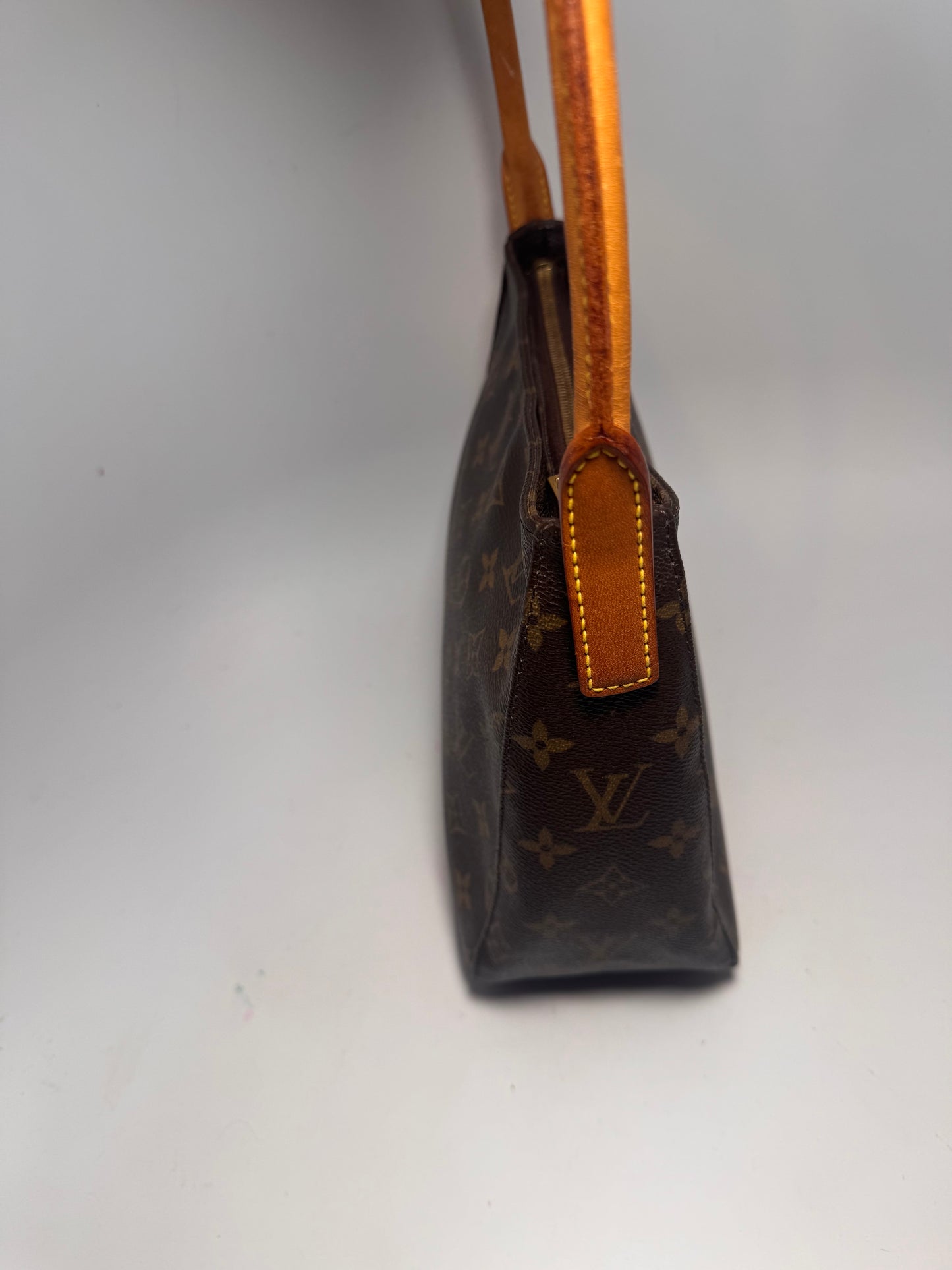 Louis Vuitton Looping MM Monogram Shoulder Bag