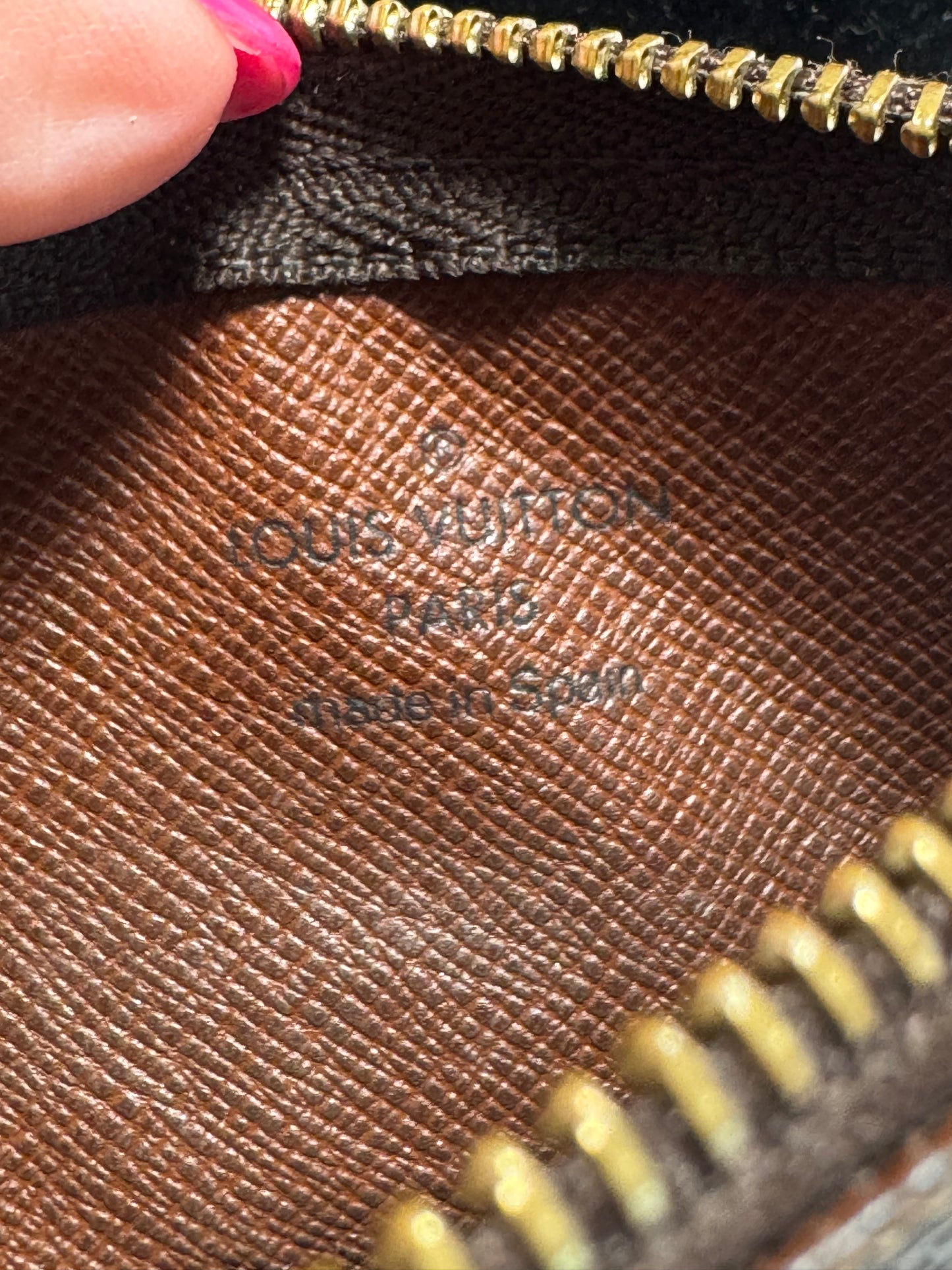 Louis Vuitton Key Cles/Key Pouch Monogram