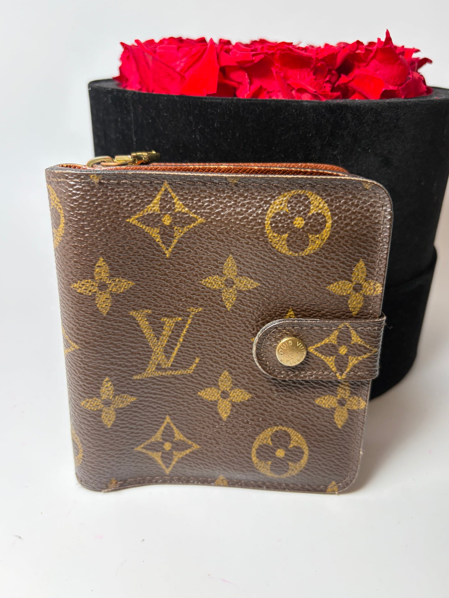 Louis Vuitton Monogram Zippy Compact Wallet Date code