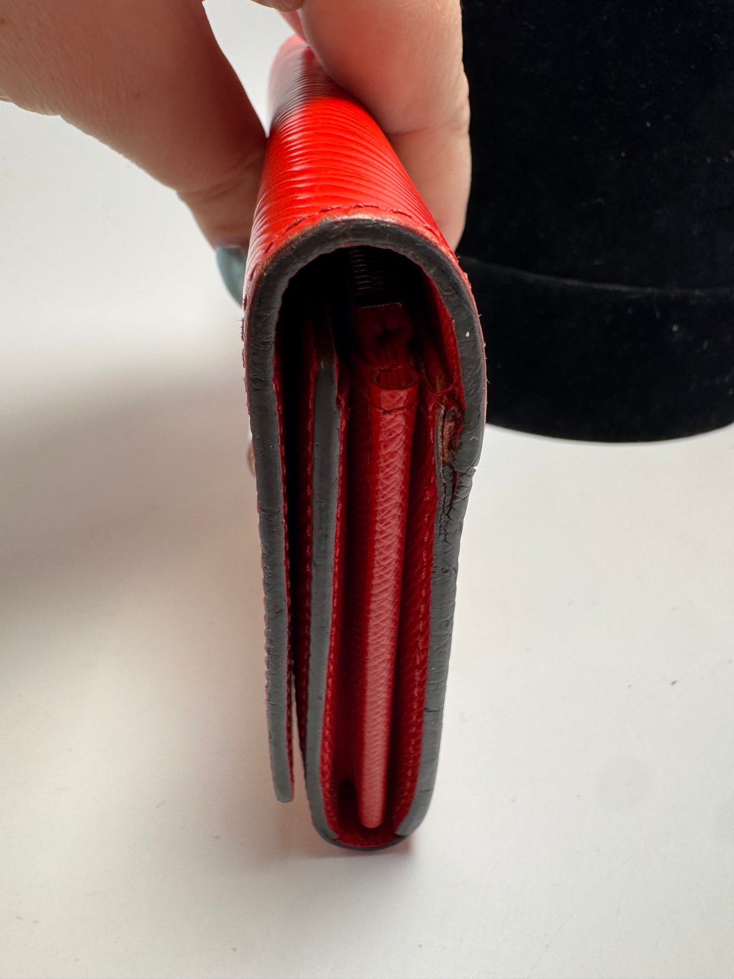 Louis Vuitton Twist Wallet in Coquelicot Red Epi leather