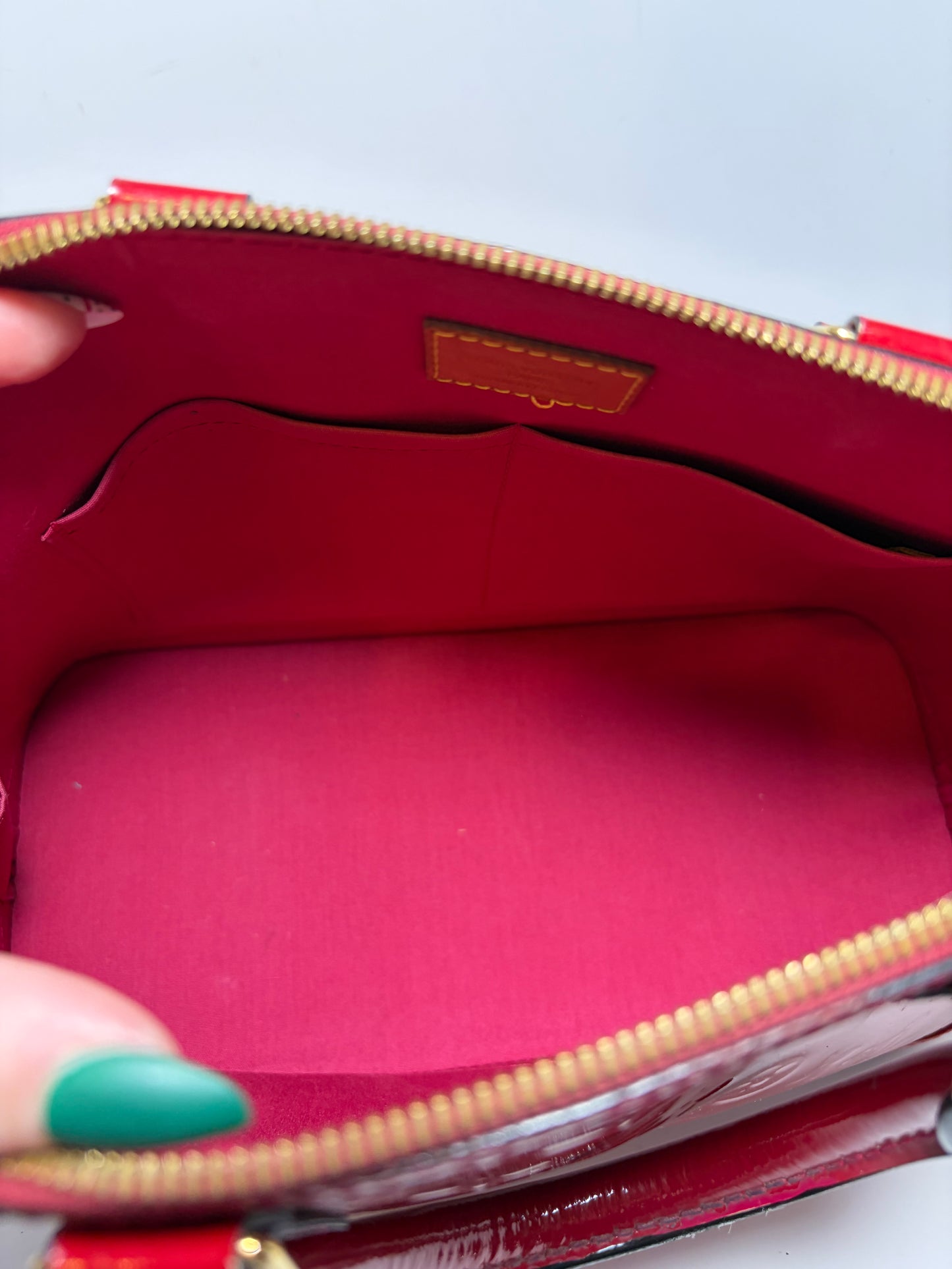 Louis Vuitton Alma PM Vernis Rose 🌹 Red