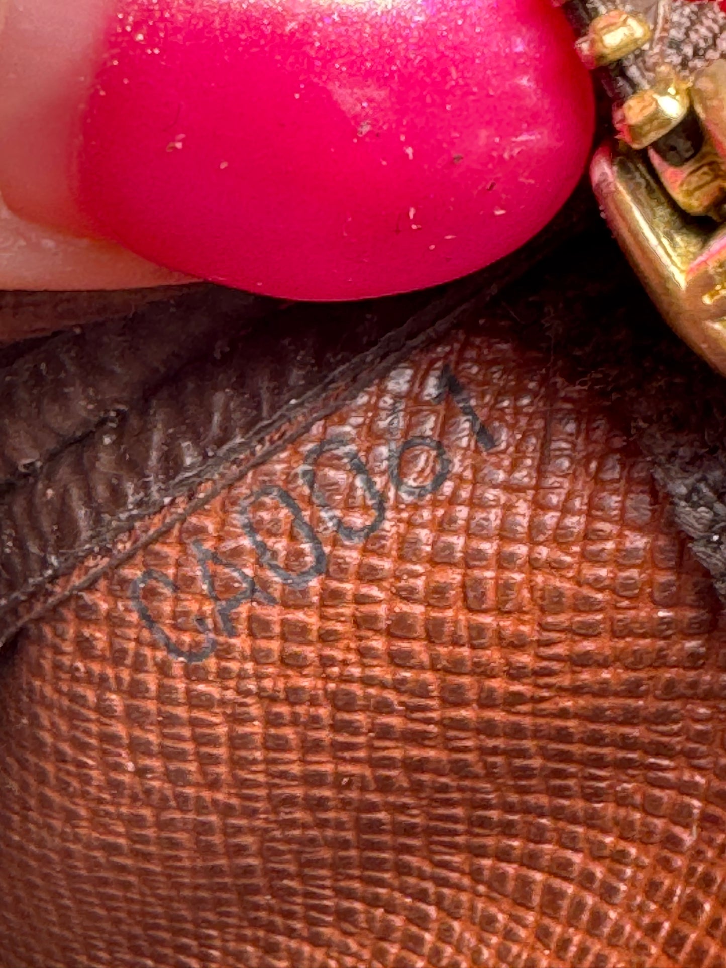 Louis Vuitton Key Cles/Key Pouch Monogram