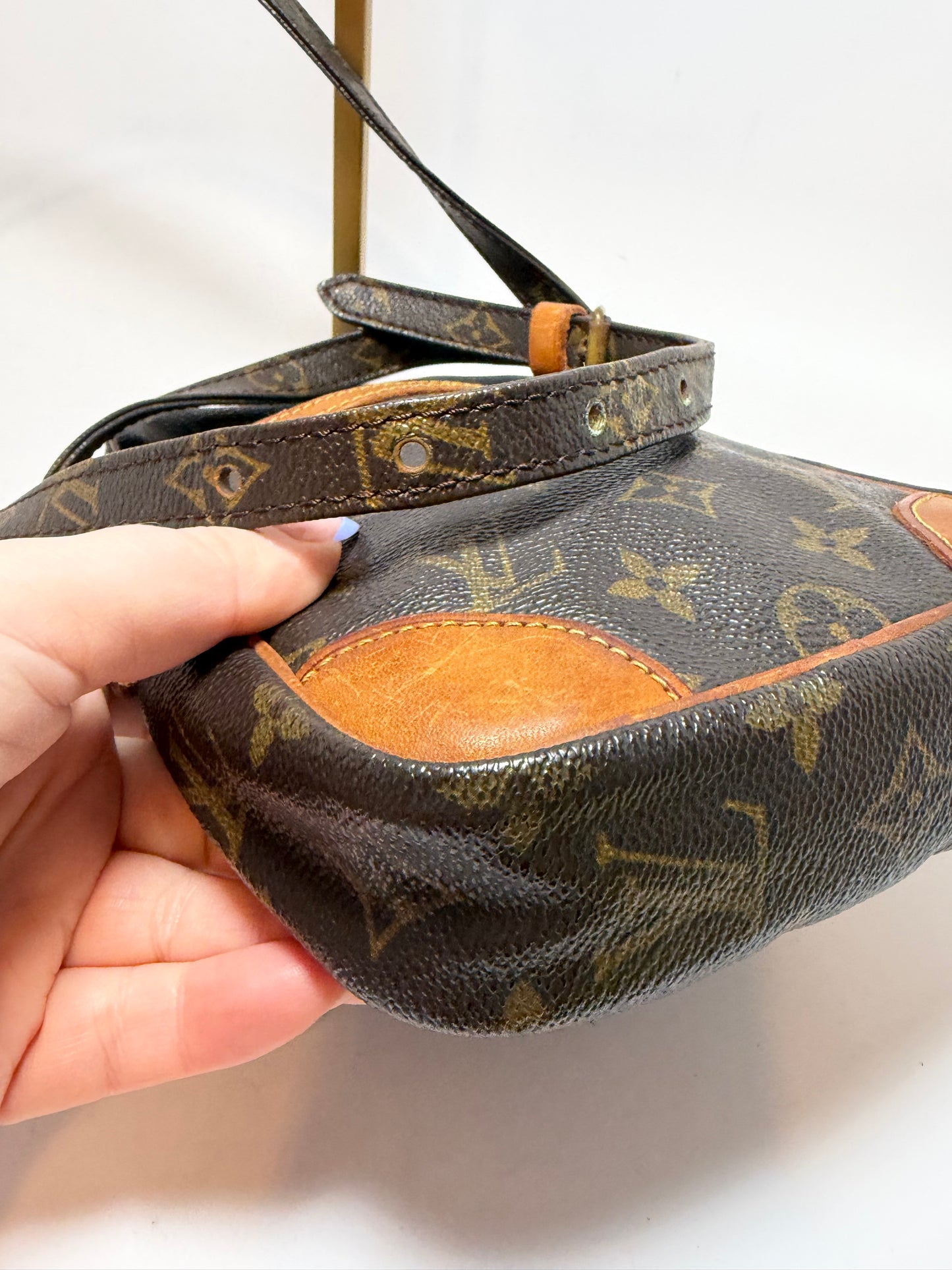 Louis Vuitton Danube Monogram Crossbody, Pre Date Code