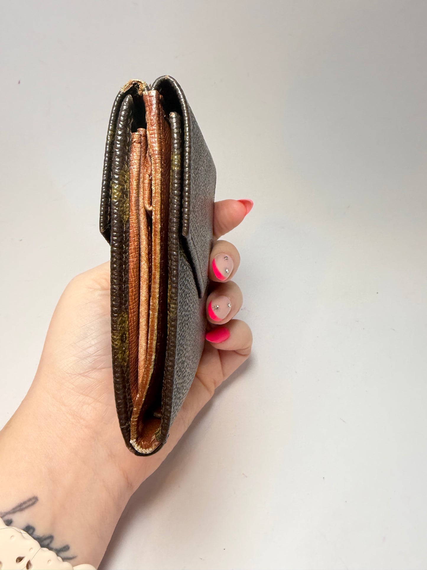 Louis Vuitton Elise Monogram Wallet - Pre Date Code Made in France