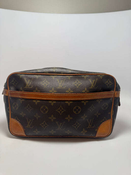 Louis Vuitton Compiegne 28 Pouch/Toiletry Bag