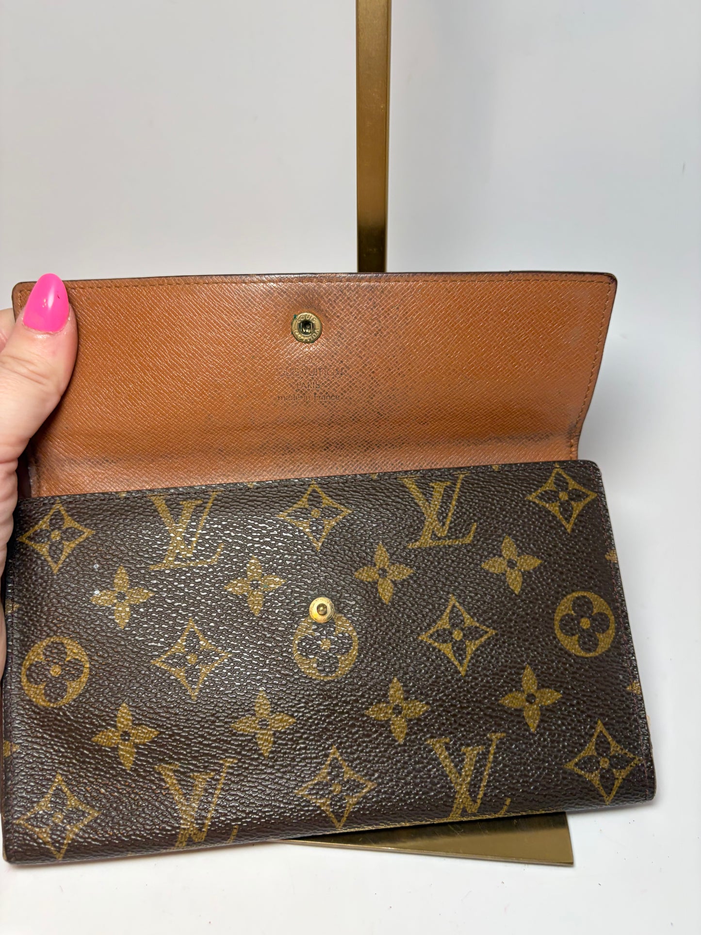 Louis Vuitton Sarah Porte Tressor International Trifold Monogram Wallet