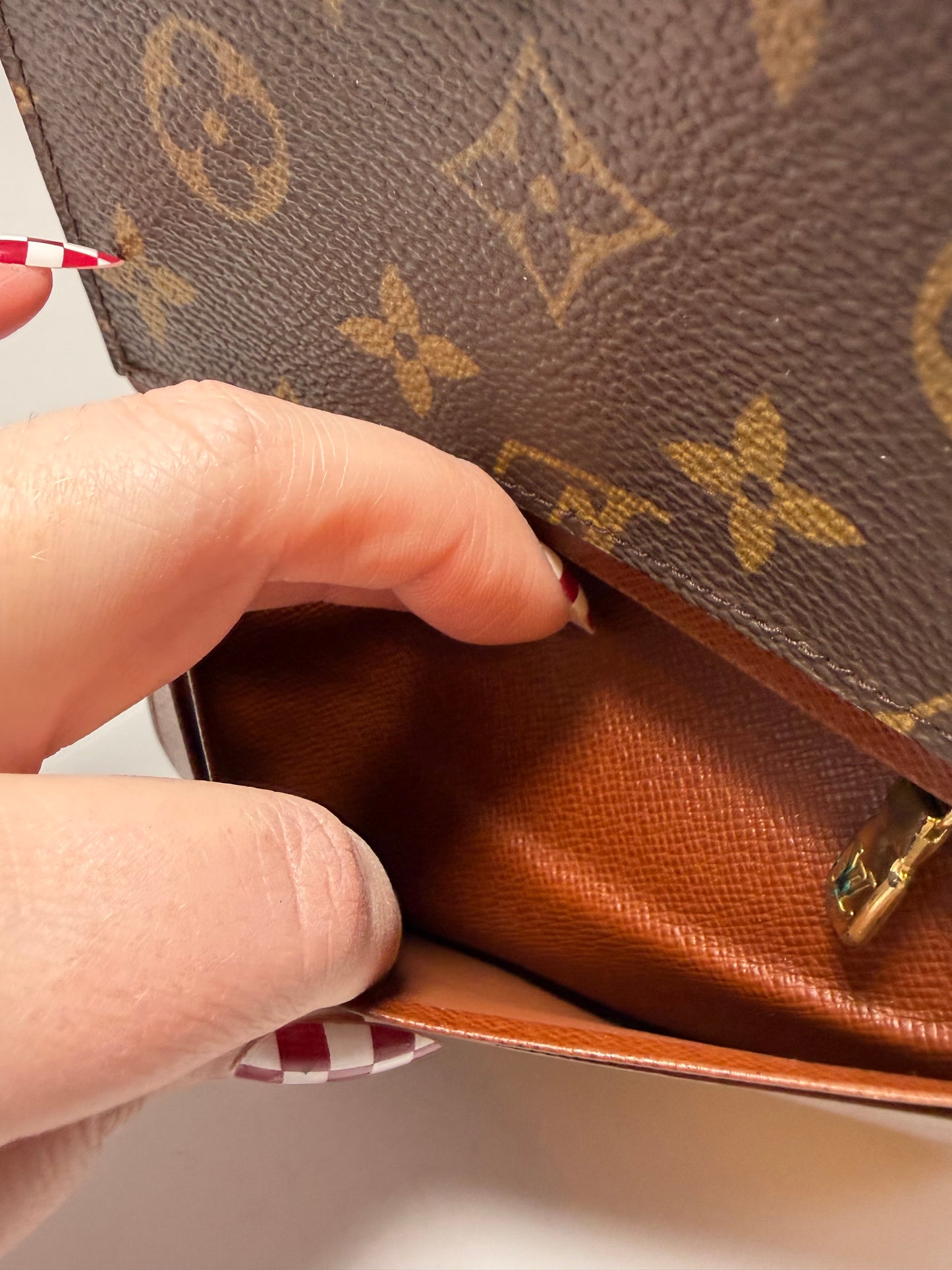 Louis Vuitton Porte Monnaie Billets Tressor Monogram Wallet