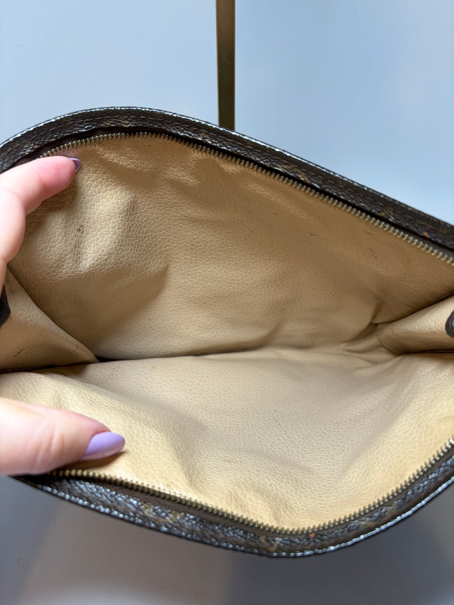 Louis Vuitton Toiletry Pouch 26 Monogram