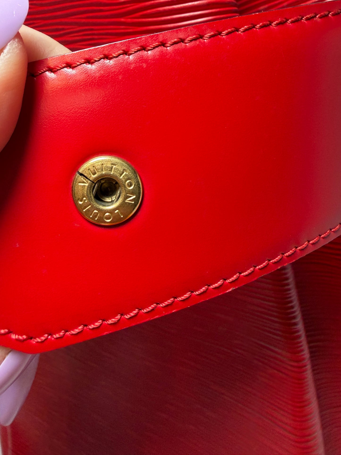 Louis Vuitton Sac D’Epaule GM Castillan Red Epi Leather Shoulder Bag