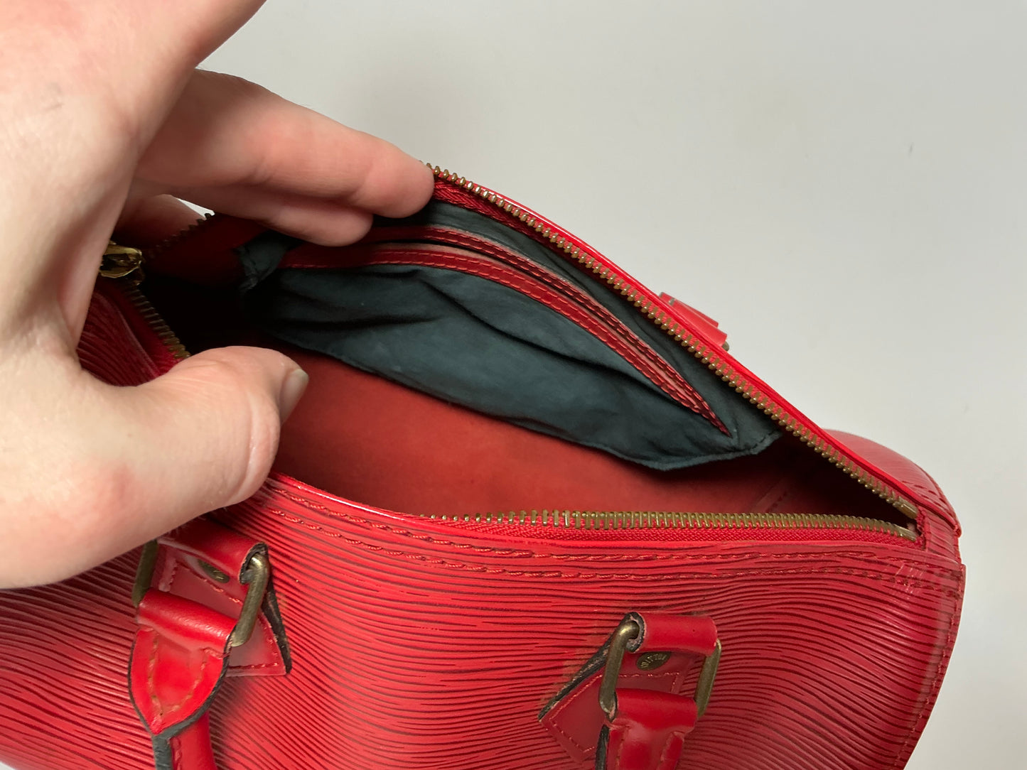 Louis Vuitton Speedy 25 Red Epi Leather