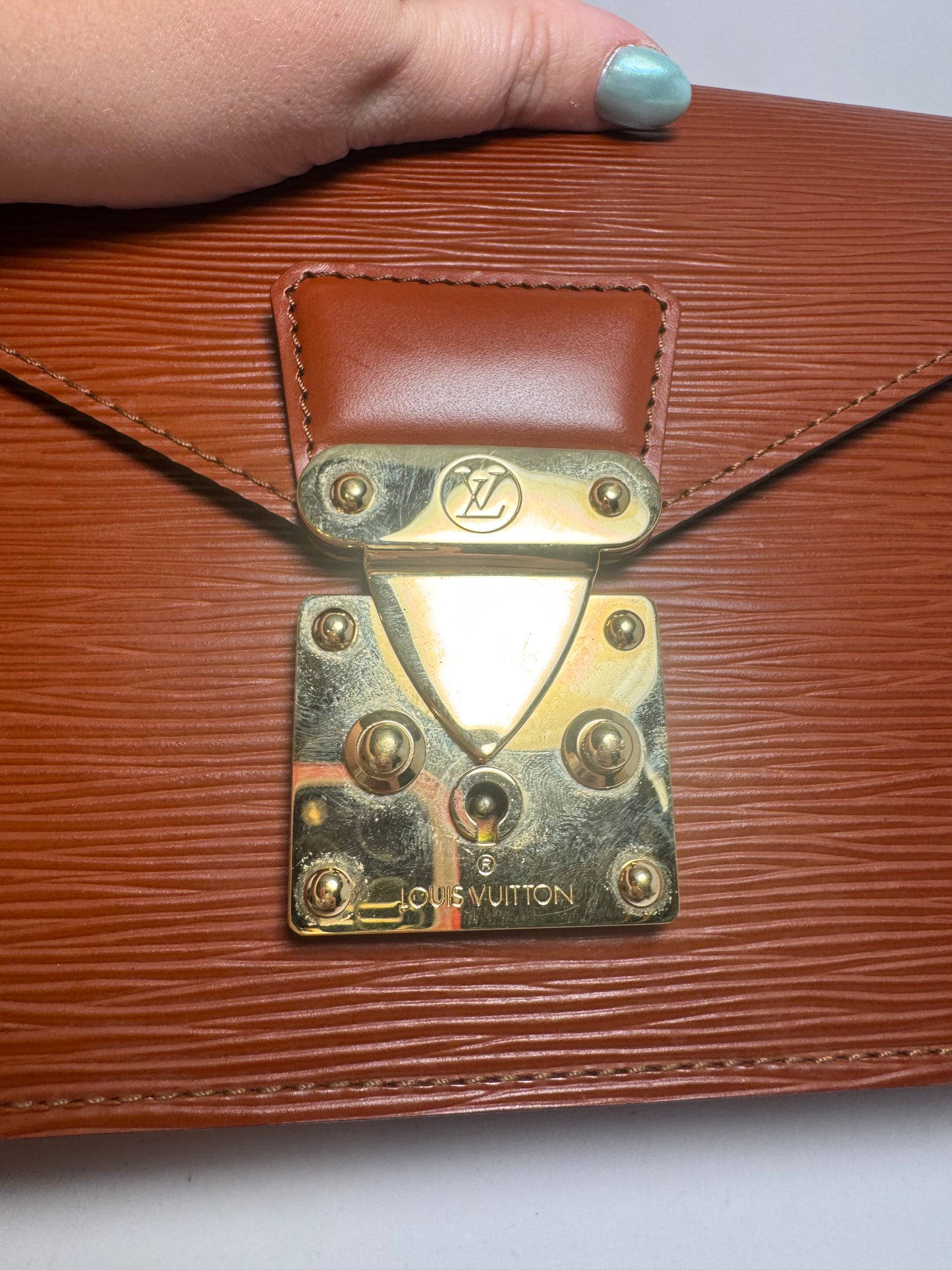 Louis Vuitton Epi Serie Draggone Clutch/Wristlet