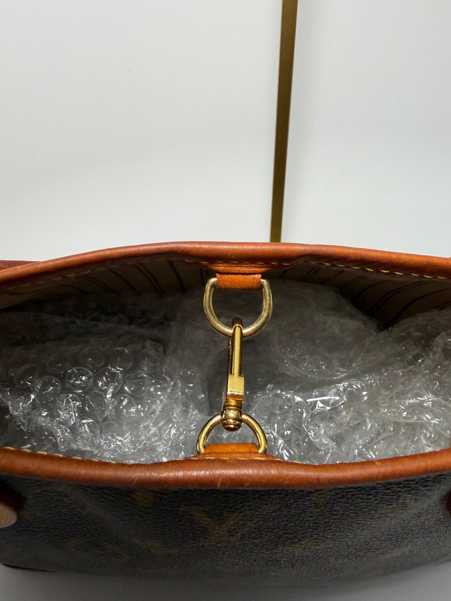 Louis Vuitton Neverfull PM Monogram Tote