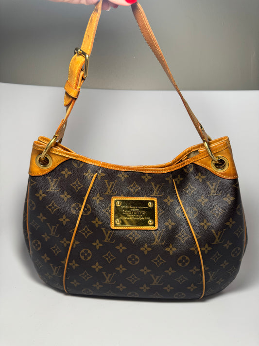 Louis Vuitton Galleria PM Monogram Shoulder Bag