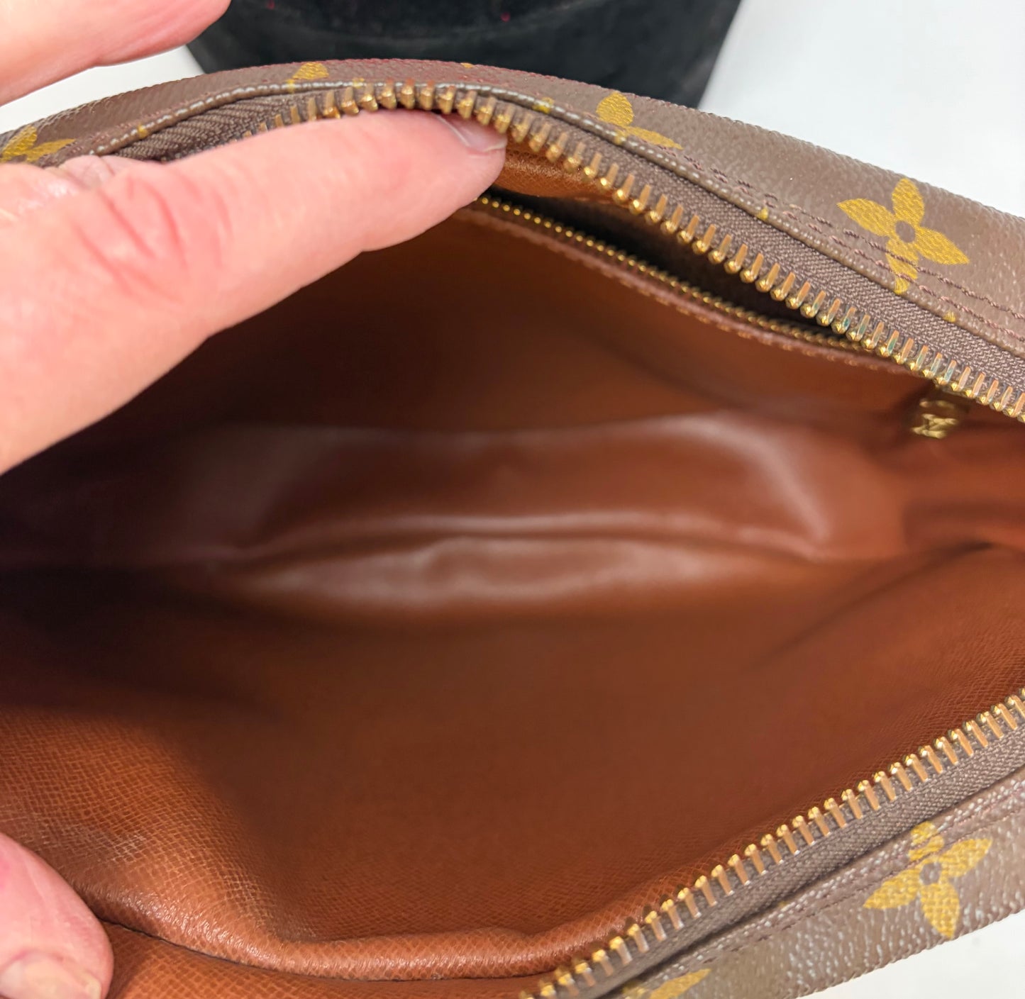 Louis Vuitton Jeune Fille MM Monogram Crossbody Vintage 1989