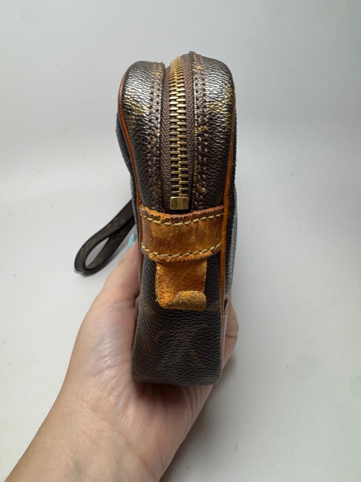 Louis Vuitton Marley Draggone Clutch Monogram  Fair Condition