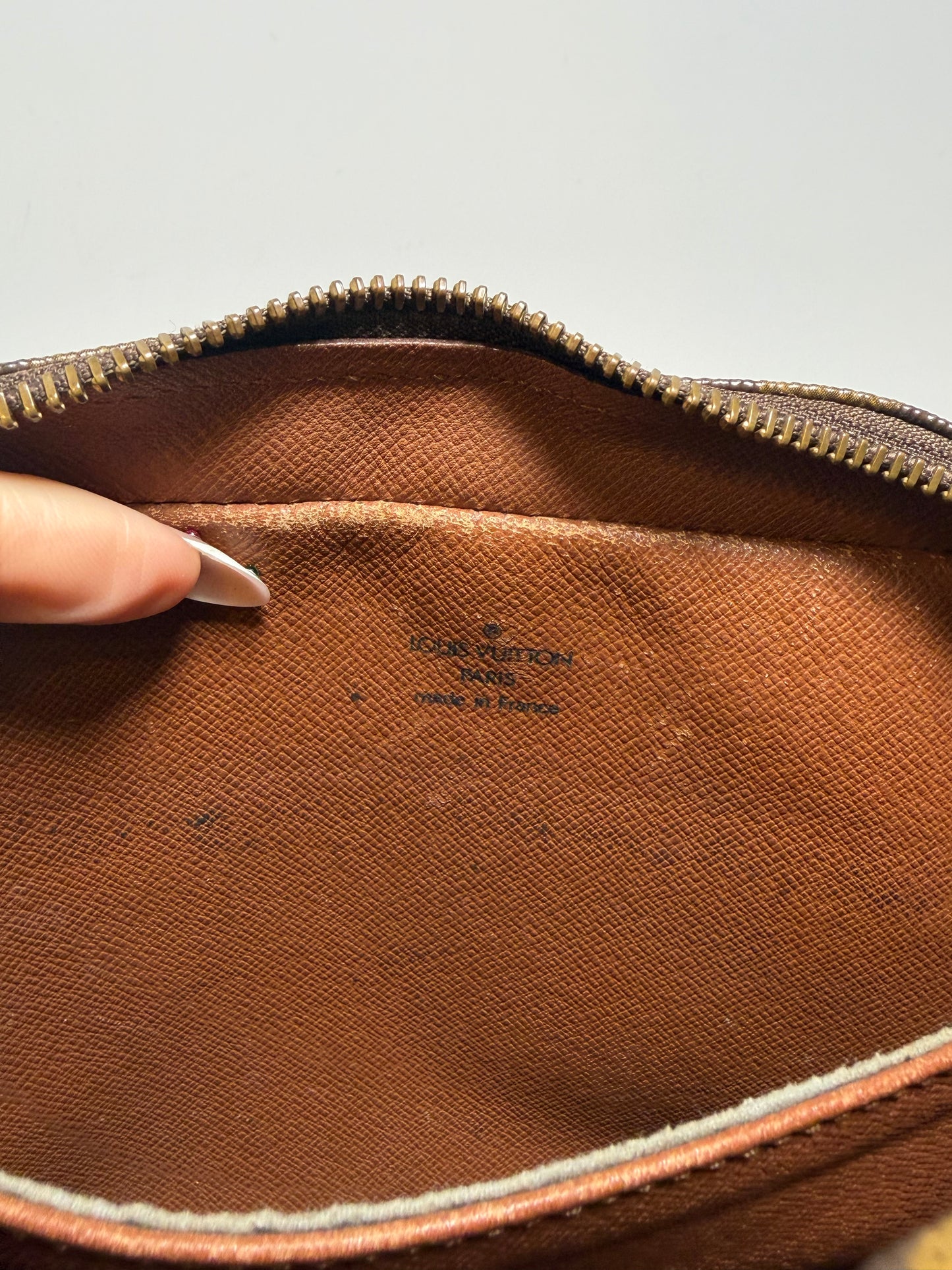 Louis Vuitton Compeigne 23 Monogram Pouch/Toiletry Bag