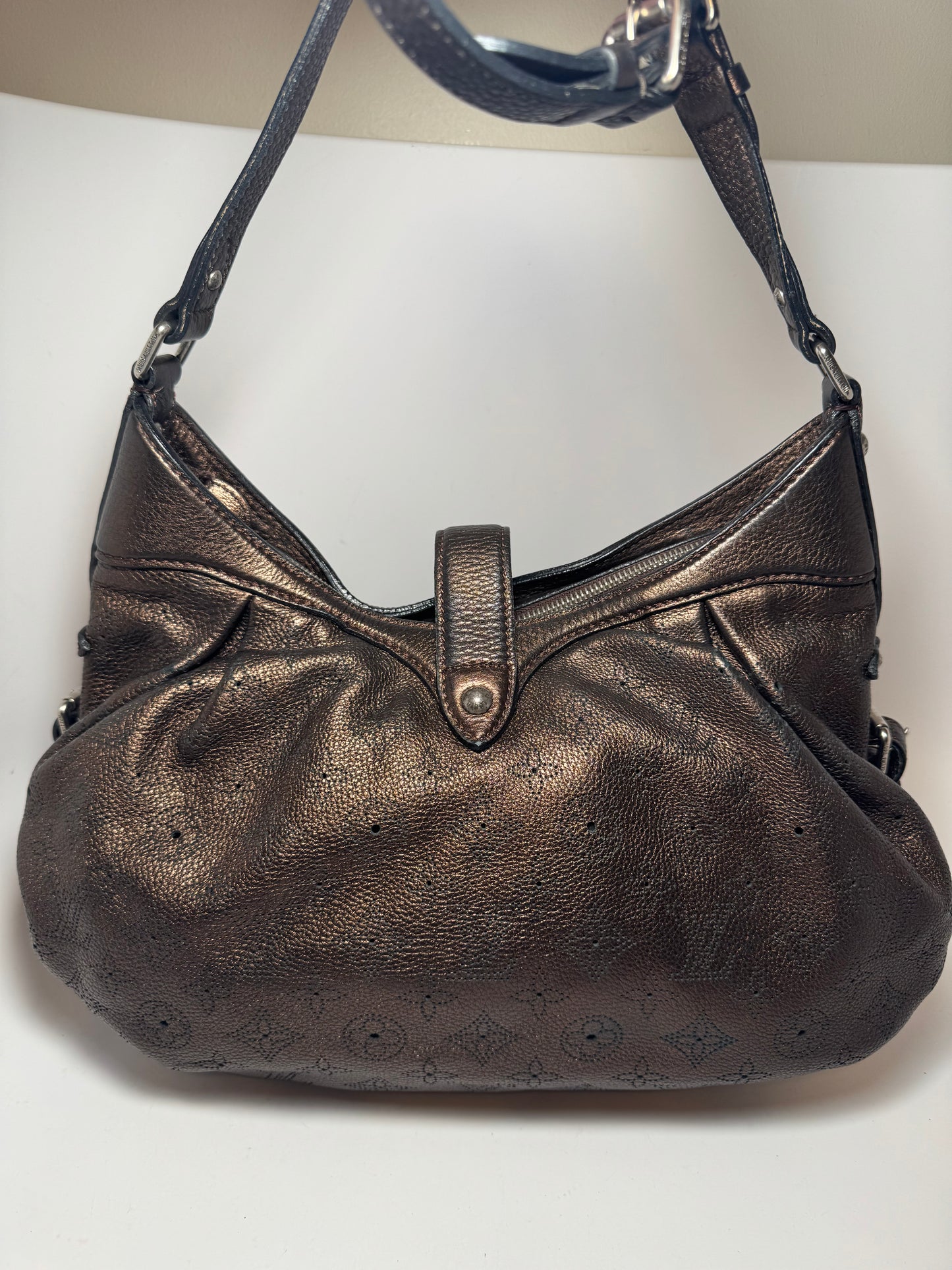Louis Vuitton Mahina XS Mordore Metallic Bronze Leather 2Way Shoulder Bag/Crossbody