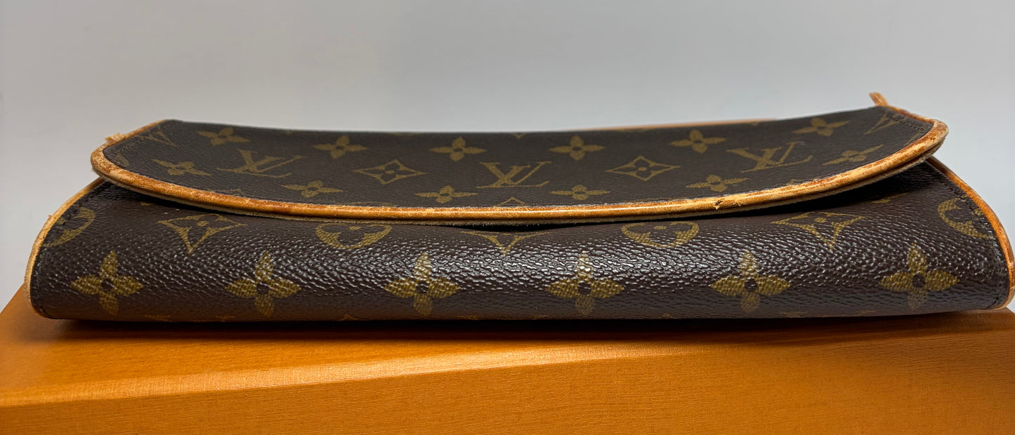 Louis Vuitton Monogram Pochette Twin GM Clutch FAIR condition