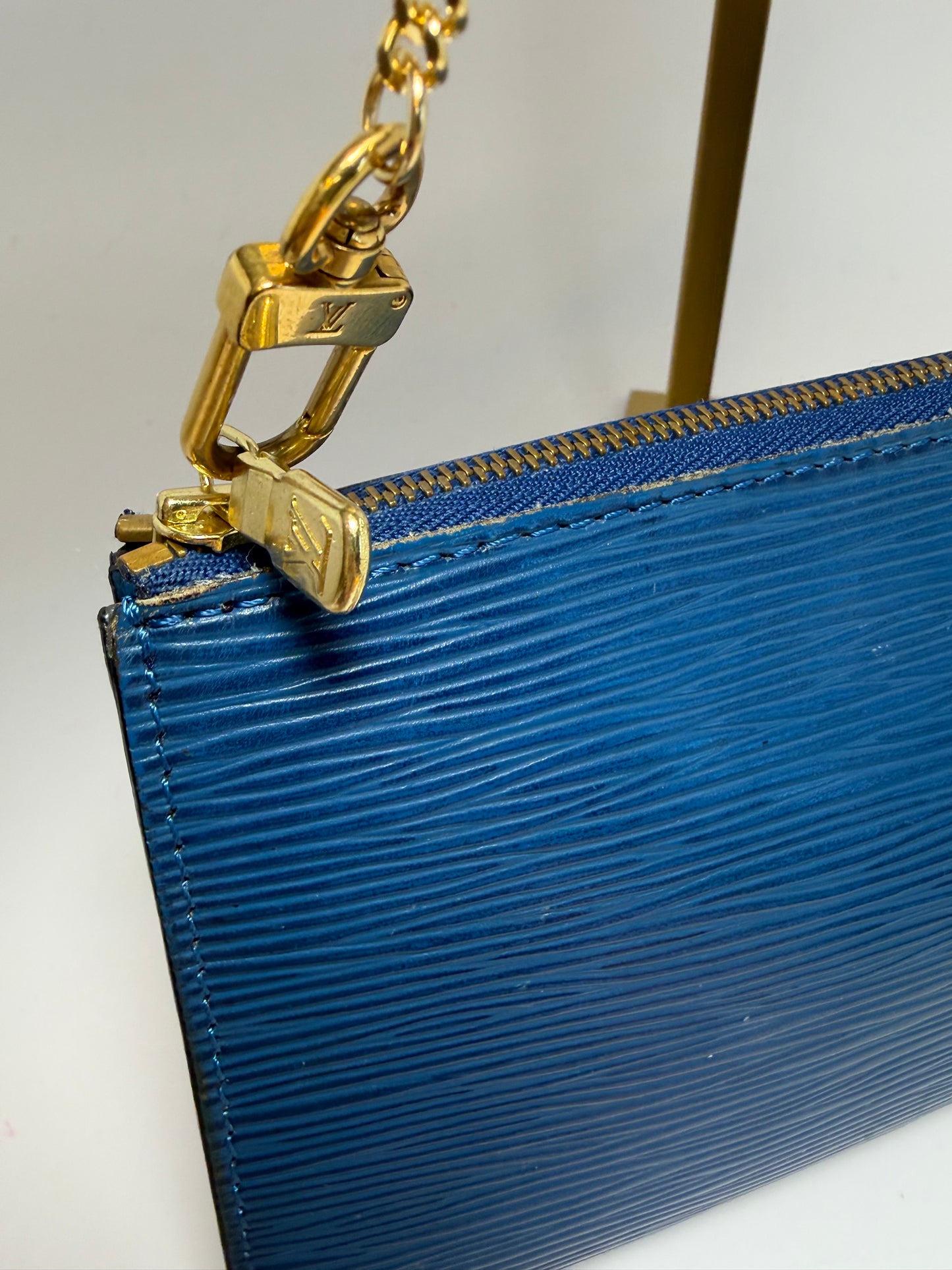 Louis Vuitton Pouch Pochette Accessories in Blue Epi Leather with LV Gold Chain