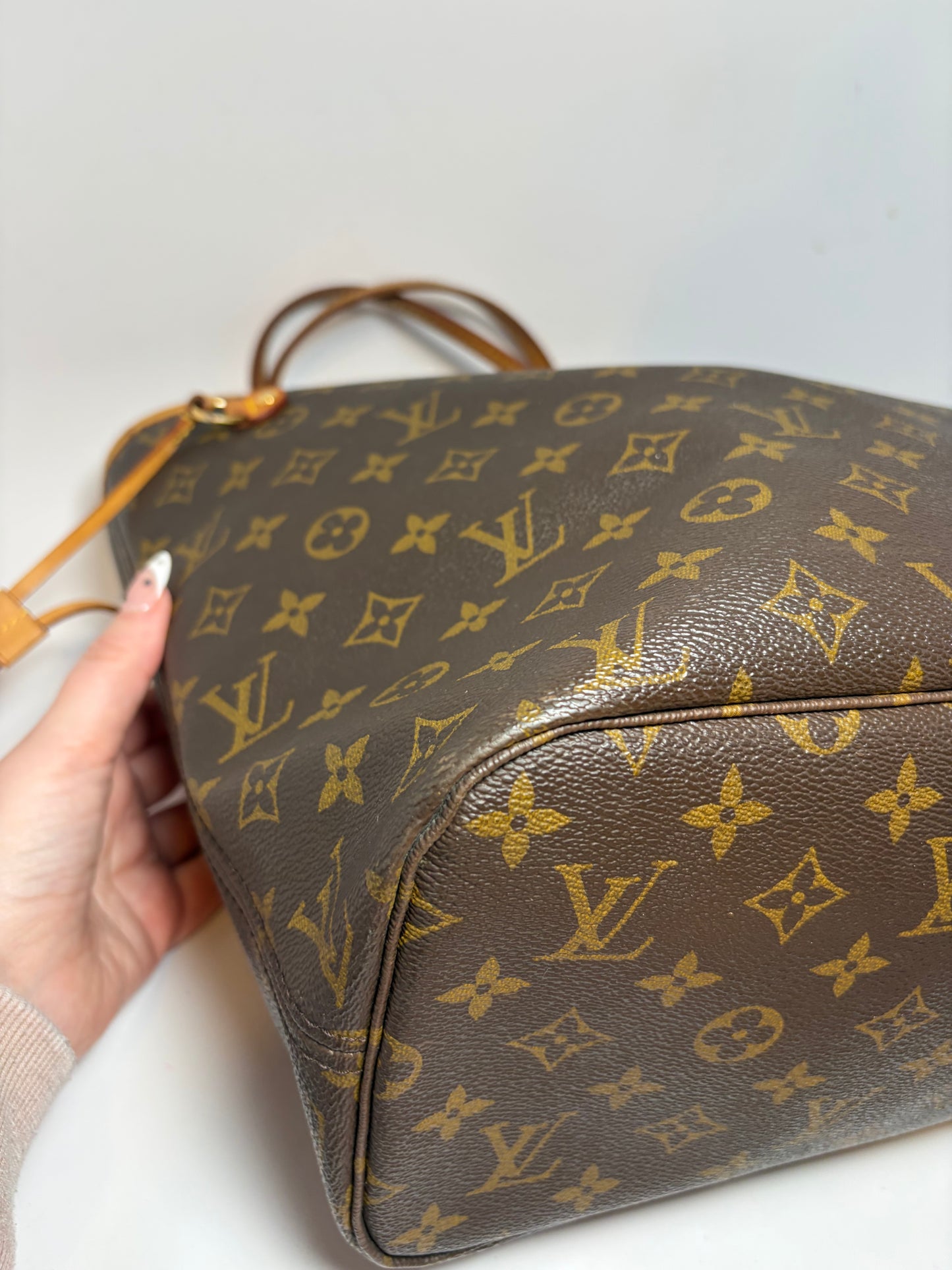 Louis Vuitton Neverfull MM Monogram Tote