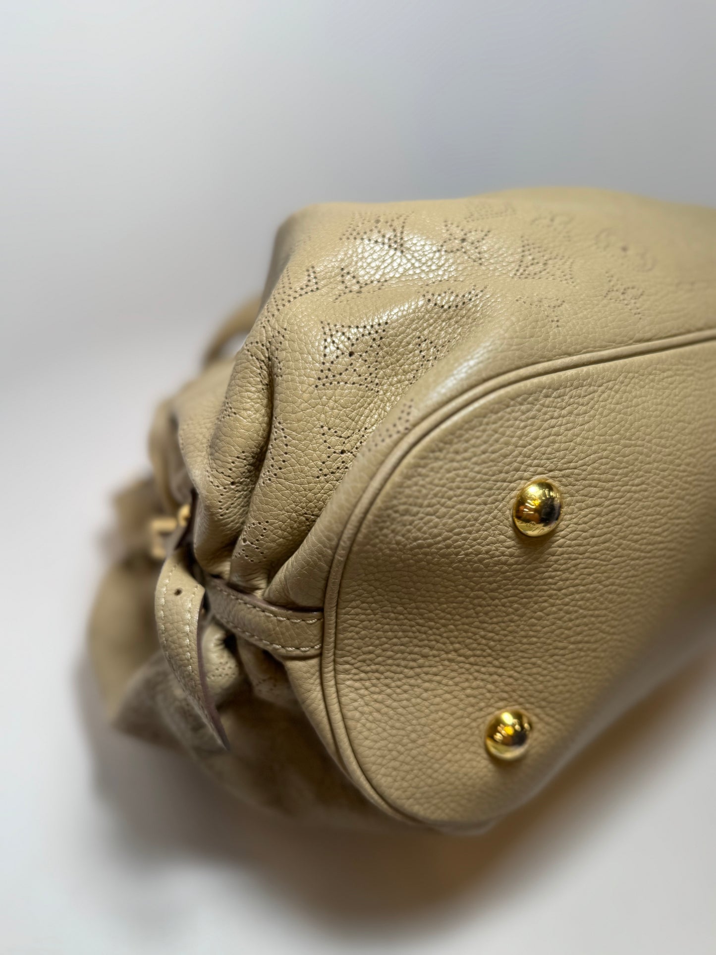 Louis Vuitton Mahina Hobo L Biscuit Perforated Monogram Leather Shoulder Bag w/COA