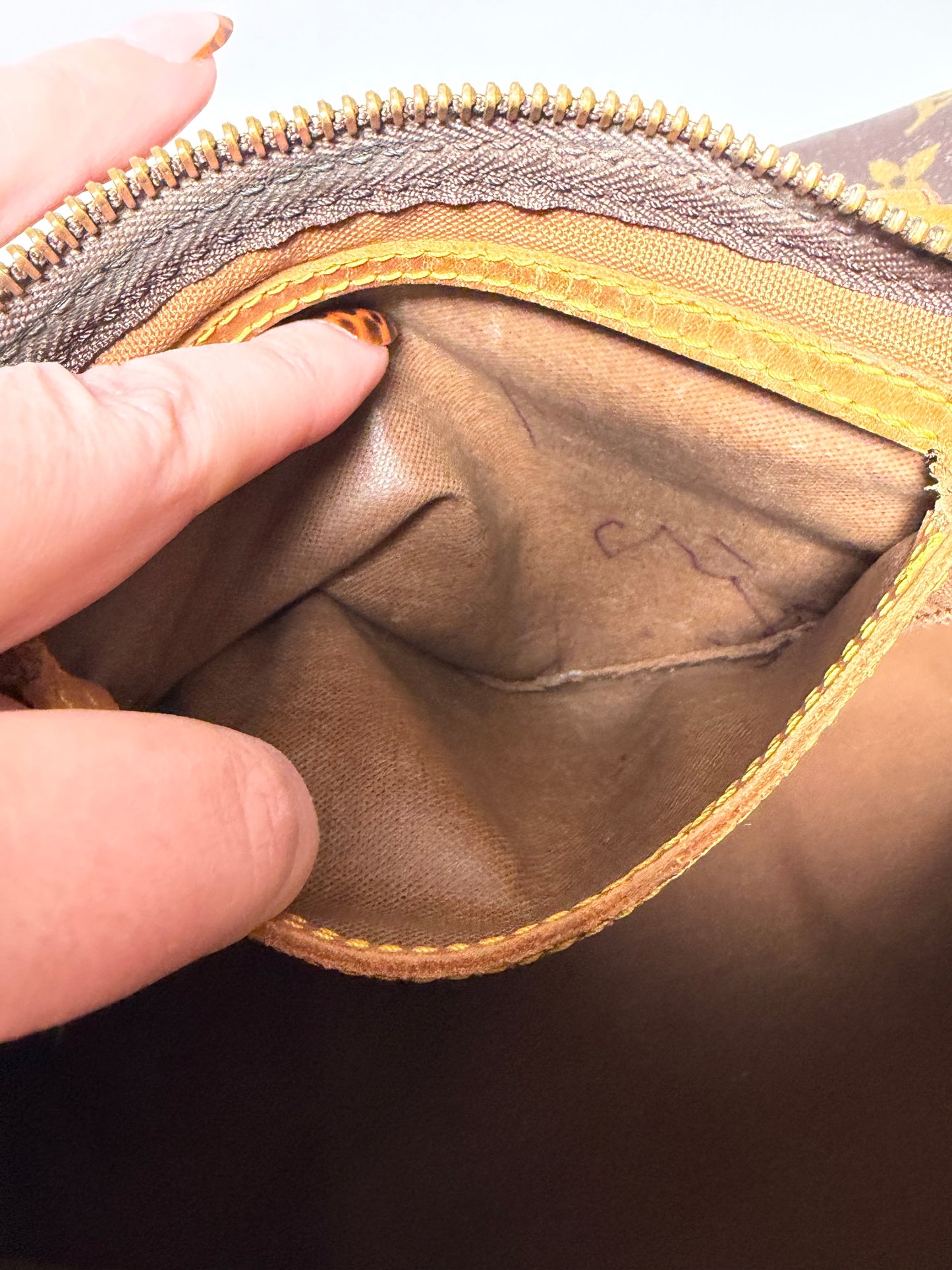 Louis Vuitton Speedy 35 Monogram