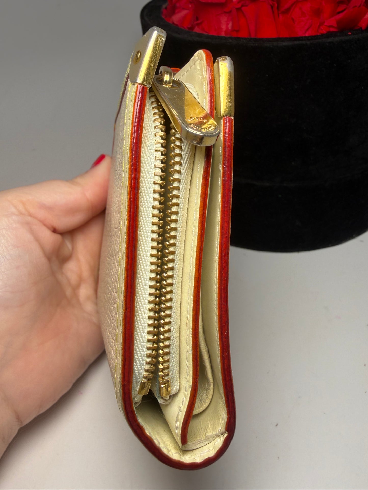 Louis Vuitton Suhali Compact Leather Ivory Wallet