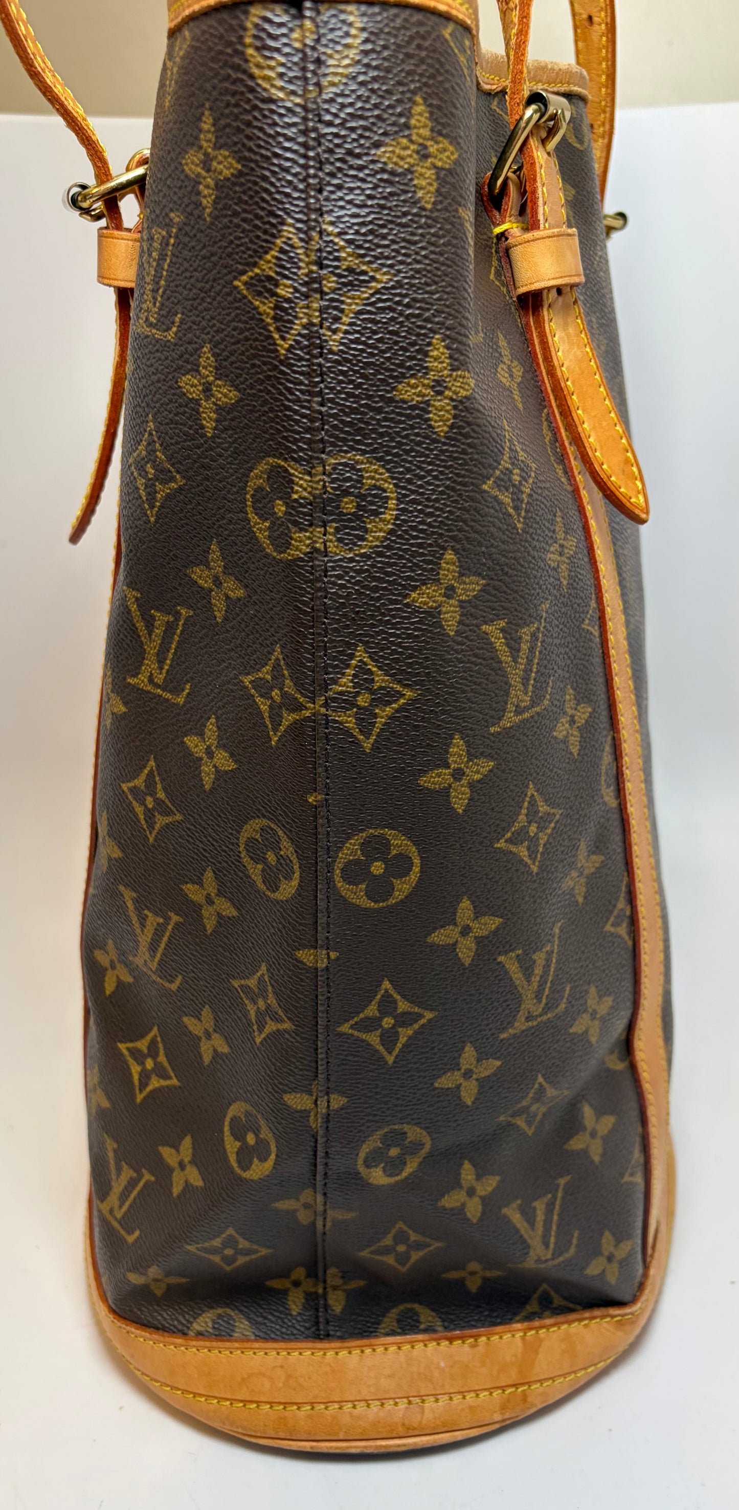 Louis Vuitton Bucket GM Tote Monogram