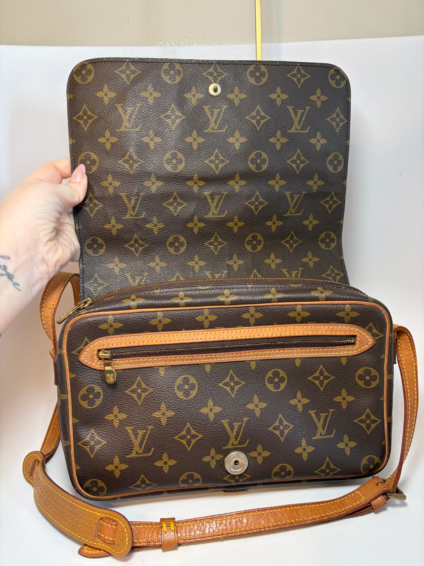 Louis Vuitton Saint Germain 28 Monogram Crossbody