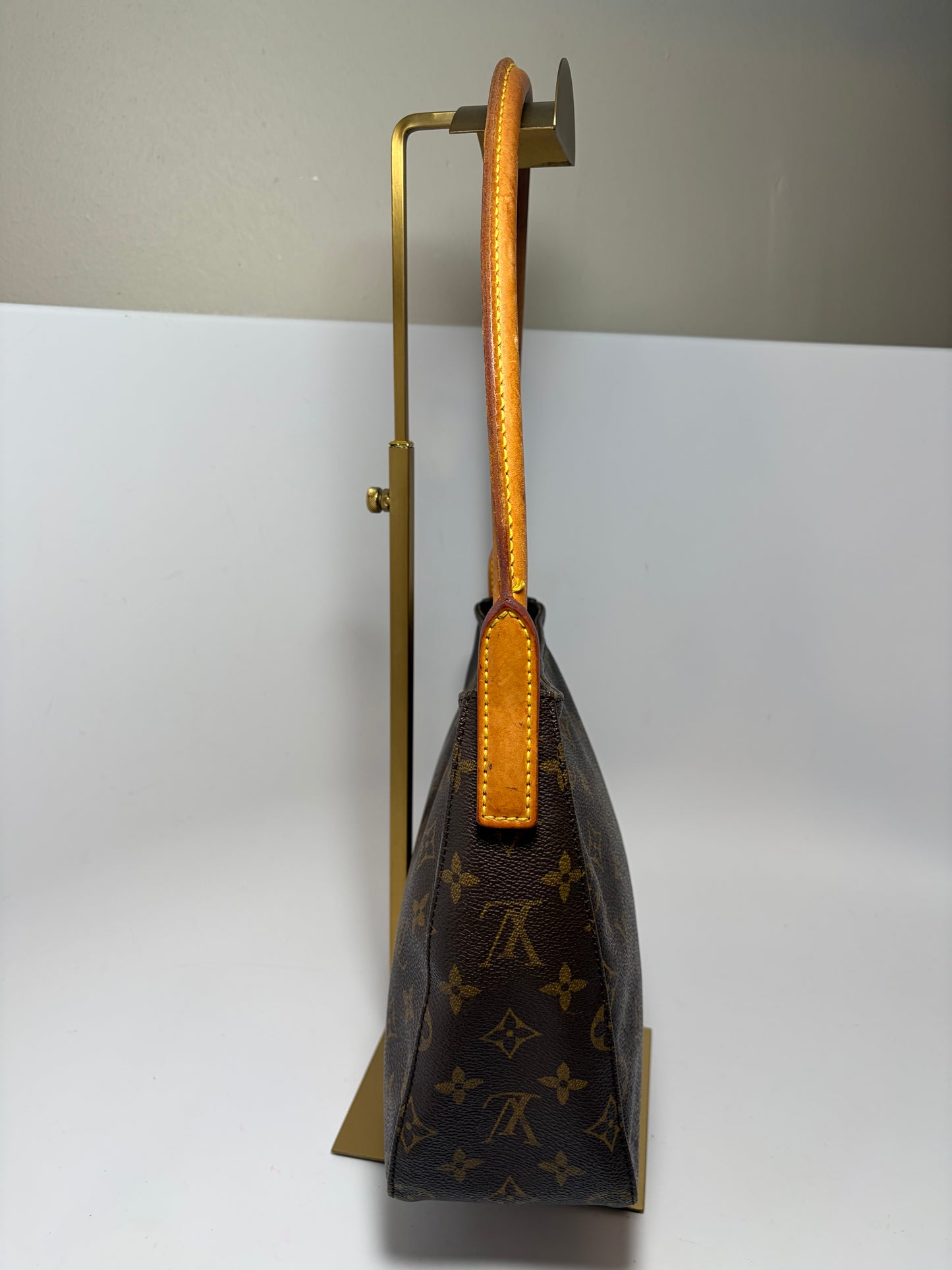 Louis Vuitton Looping MM Monogram Shoulder Bag