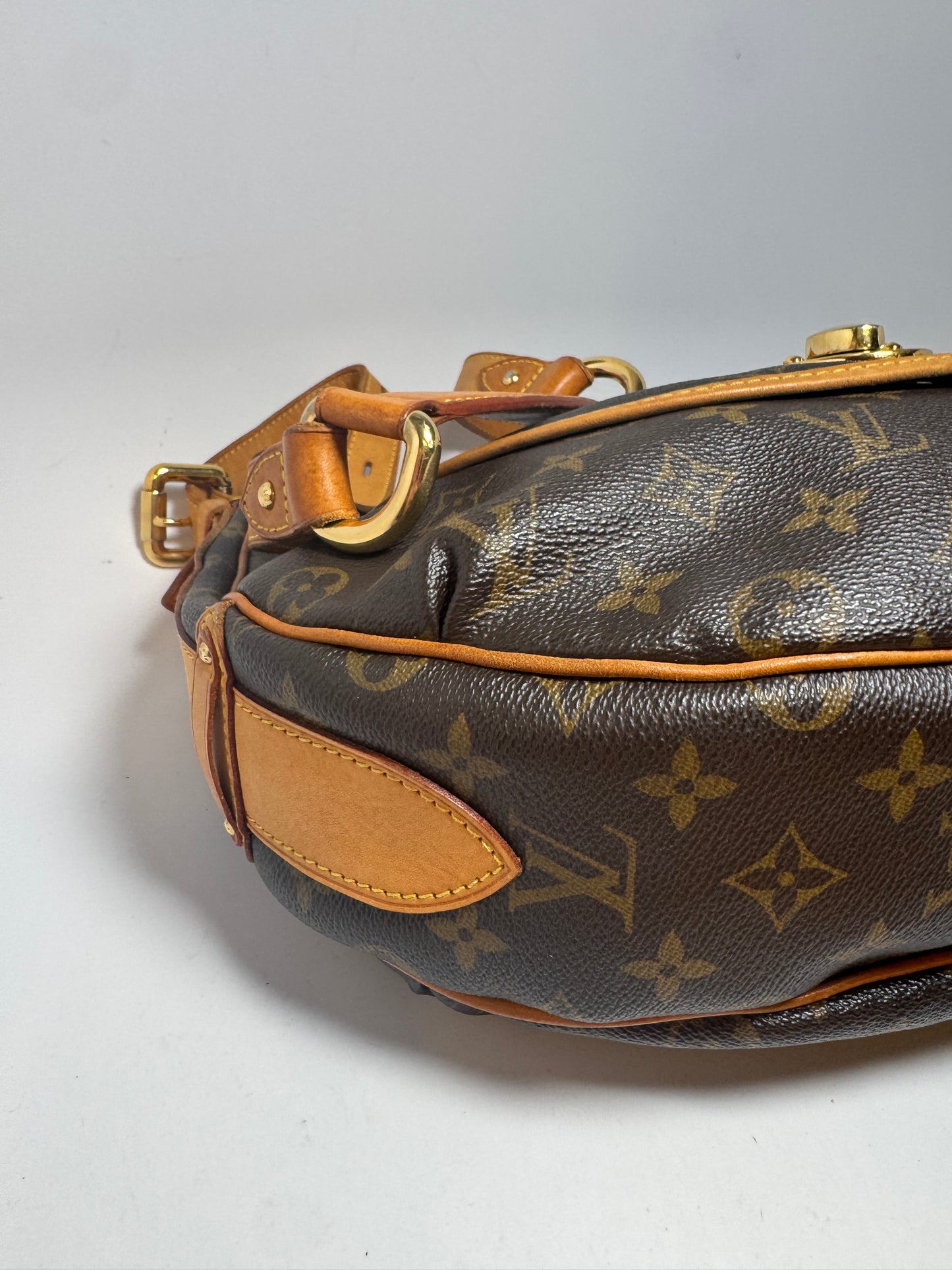 Louis Vuitton Tulum GM Monogram 2Way Crossbody/Shoulder Bag Made in France