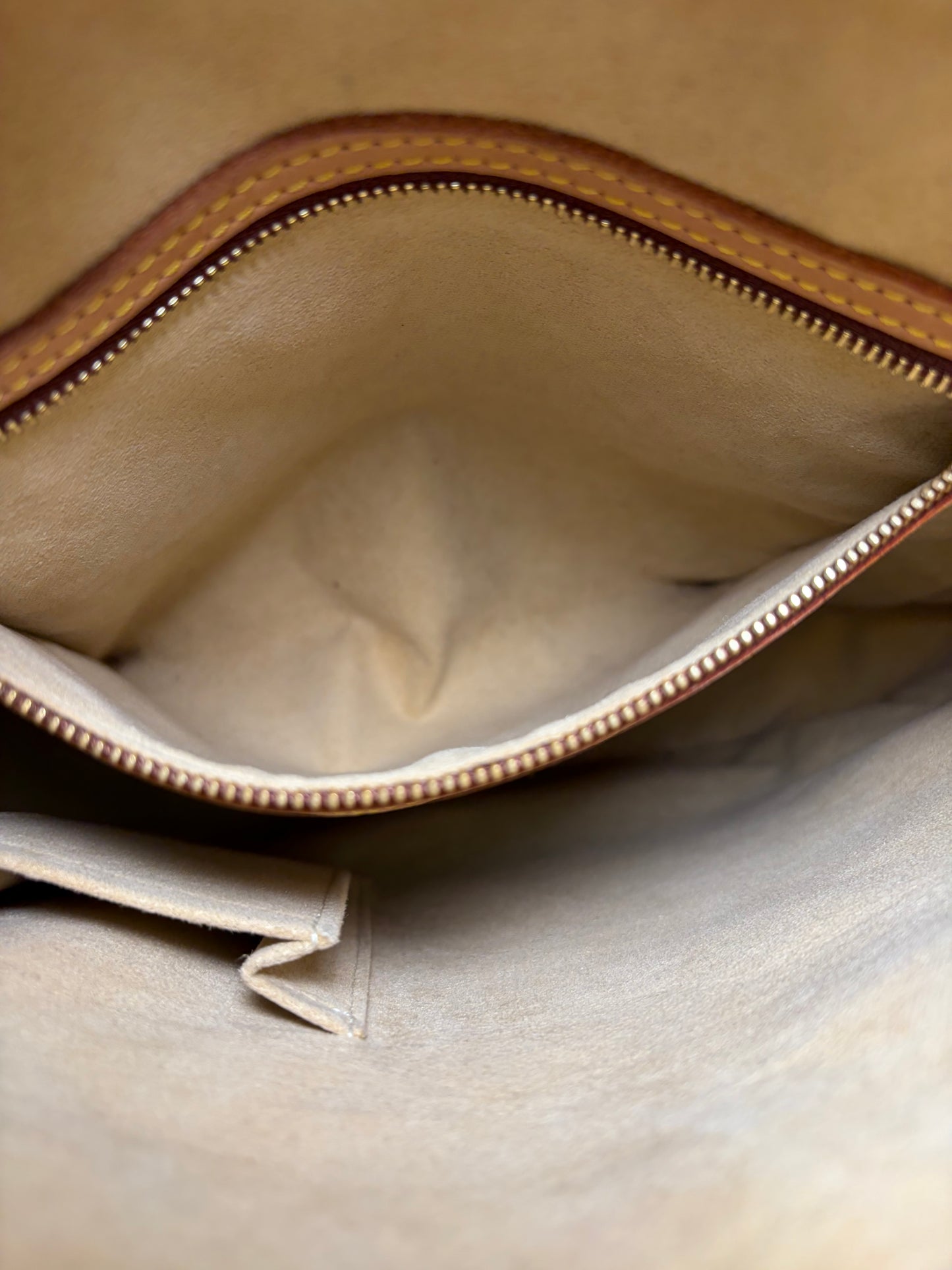 Louis Vuitton Looping GM Monogram Shoulder Bag