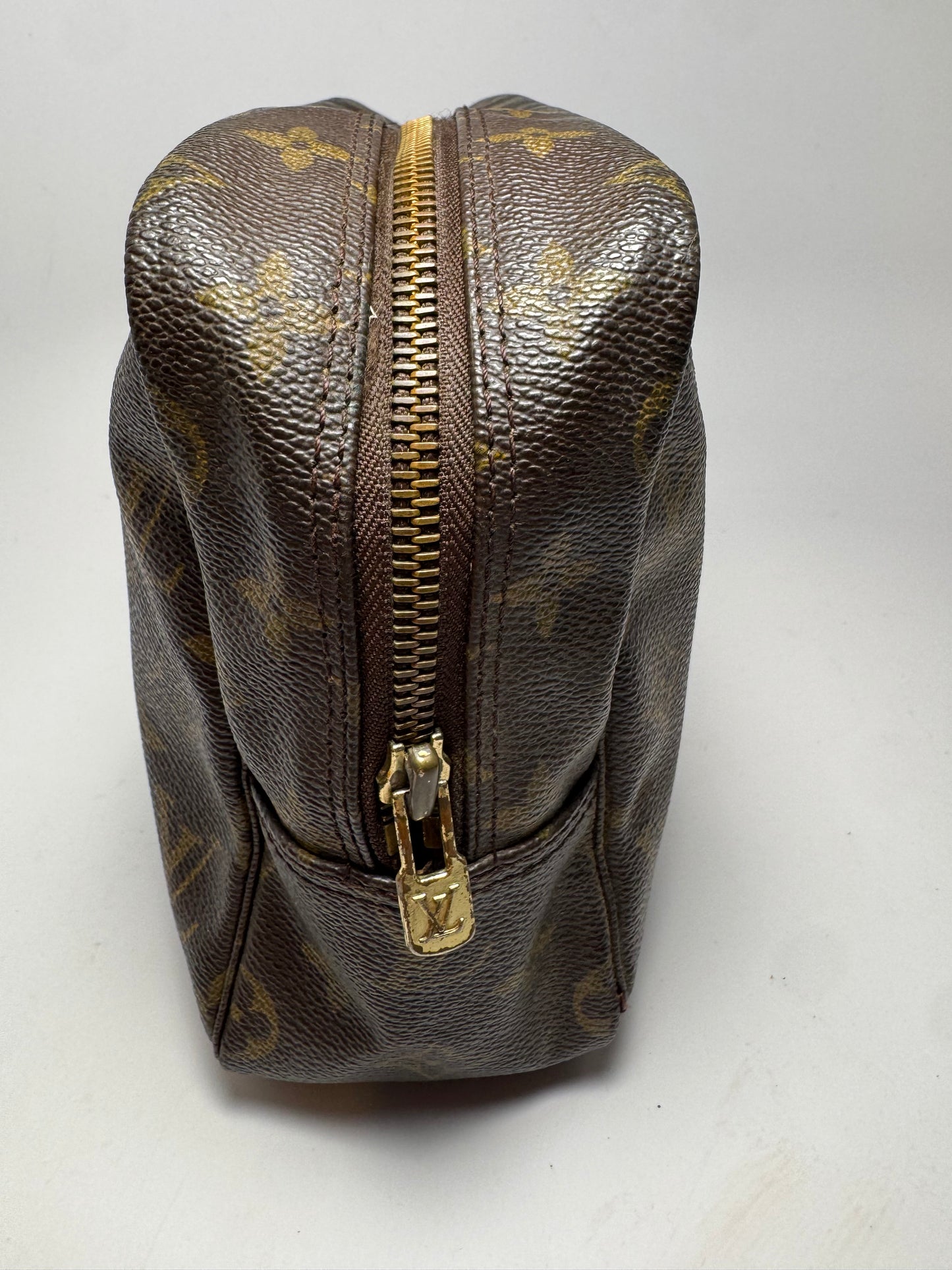 Louis Vuitton Trousse 28 Monogram