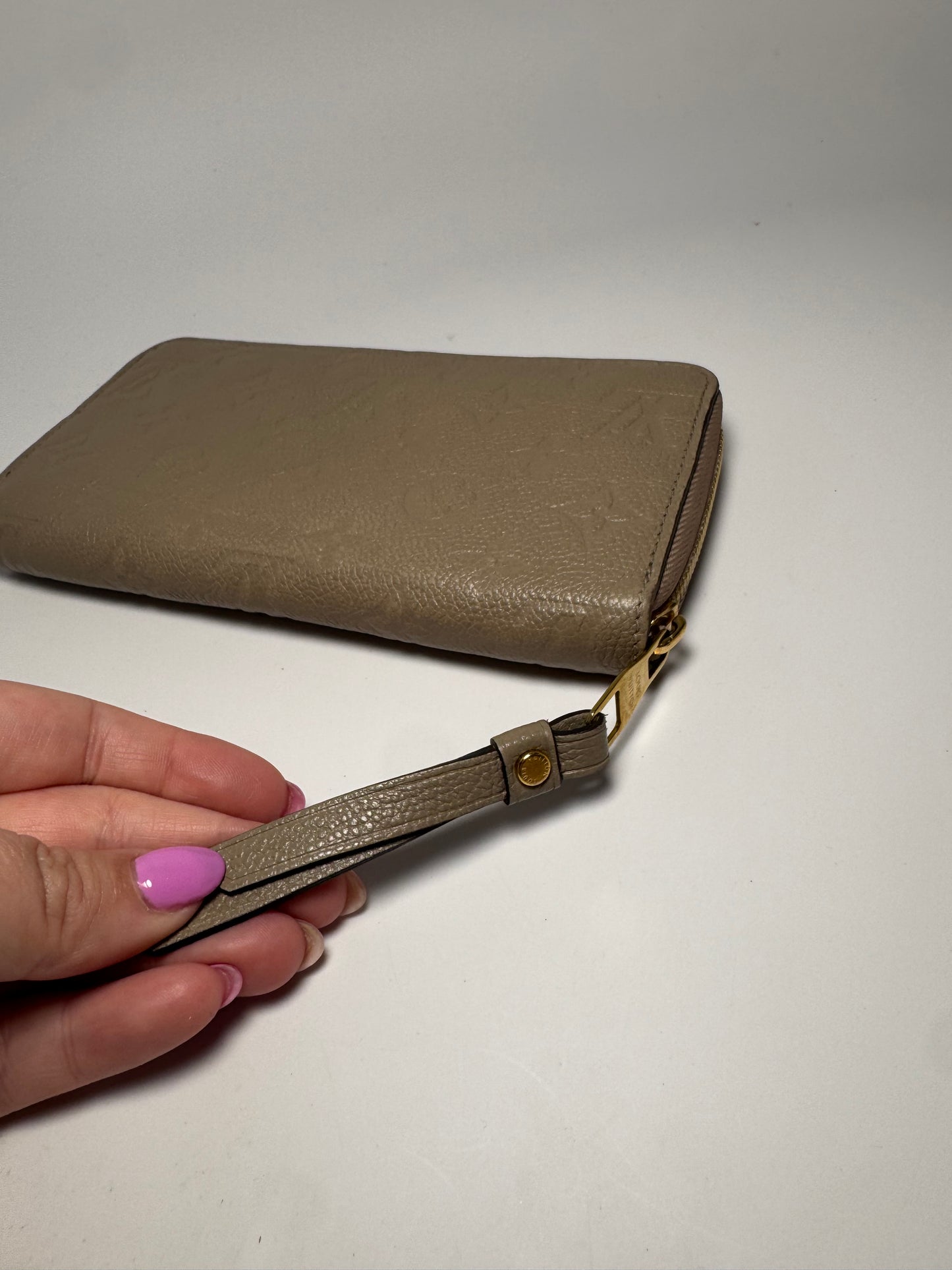Louis Vuitton Zippy Wallet Monogram Empriente Tourterelle (Turtle Dove)