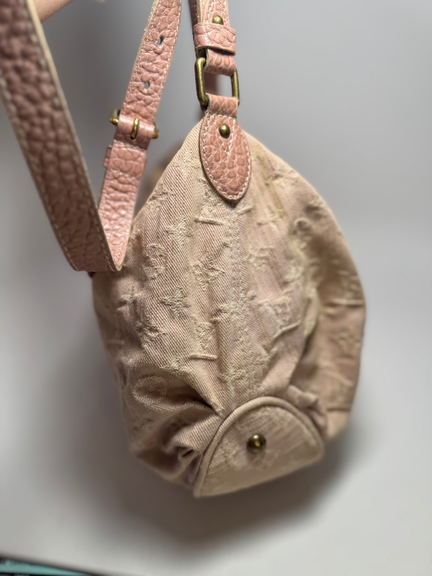 Louis Vuitton Rose Denim Monogram Slightly Shoulder Bag/Crossbody