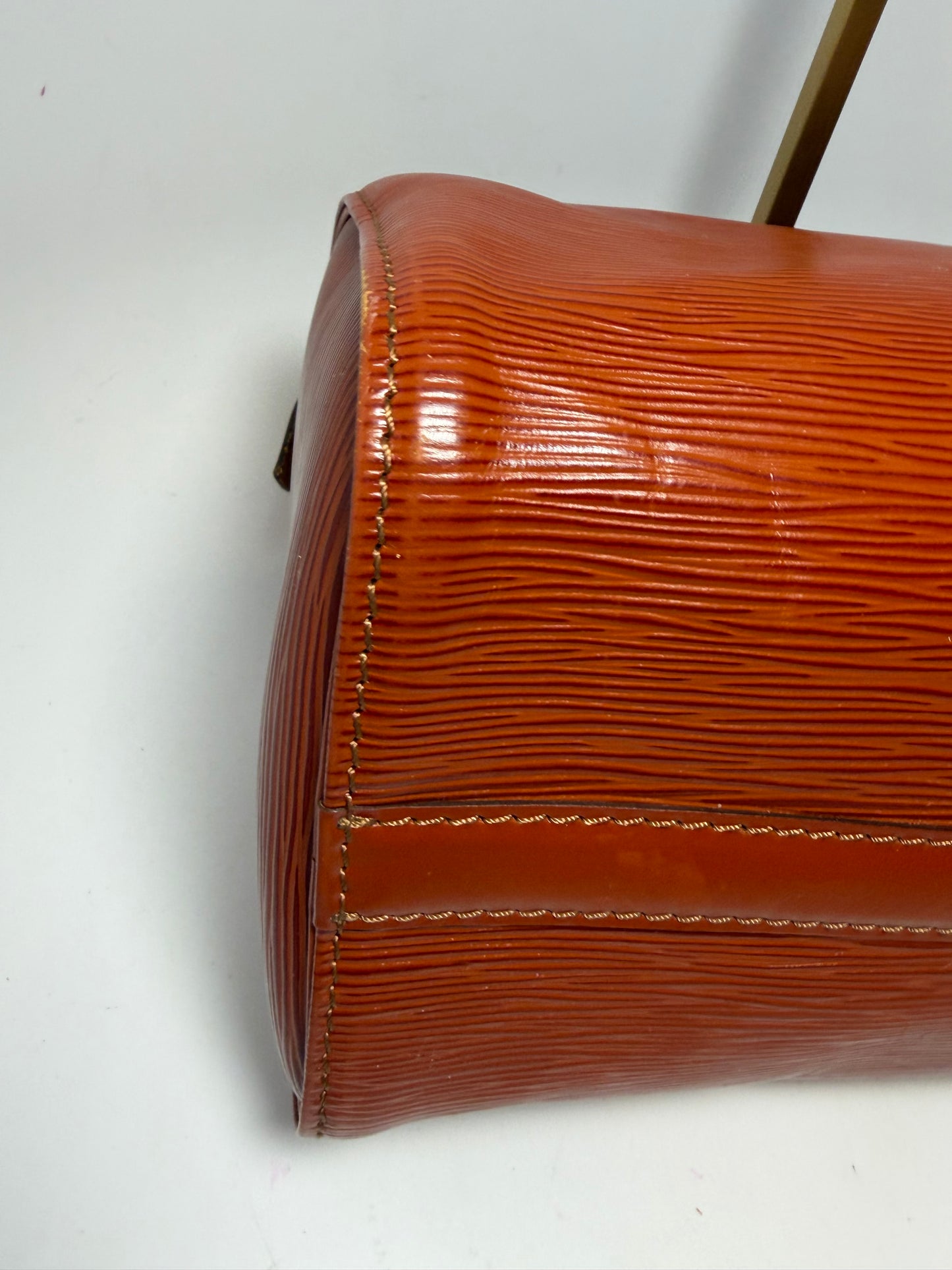 Louis Vuitton Speedy 25 Kenyan Fawn Epi Leather w/Entrupy Certificate