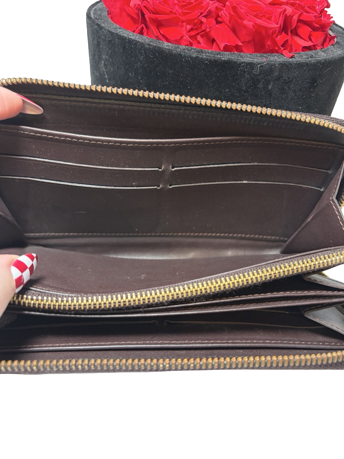 Louis Vuitton Plum Vernis Leather Zippy Wallet