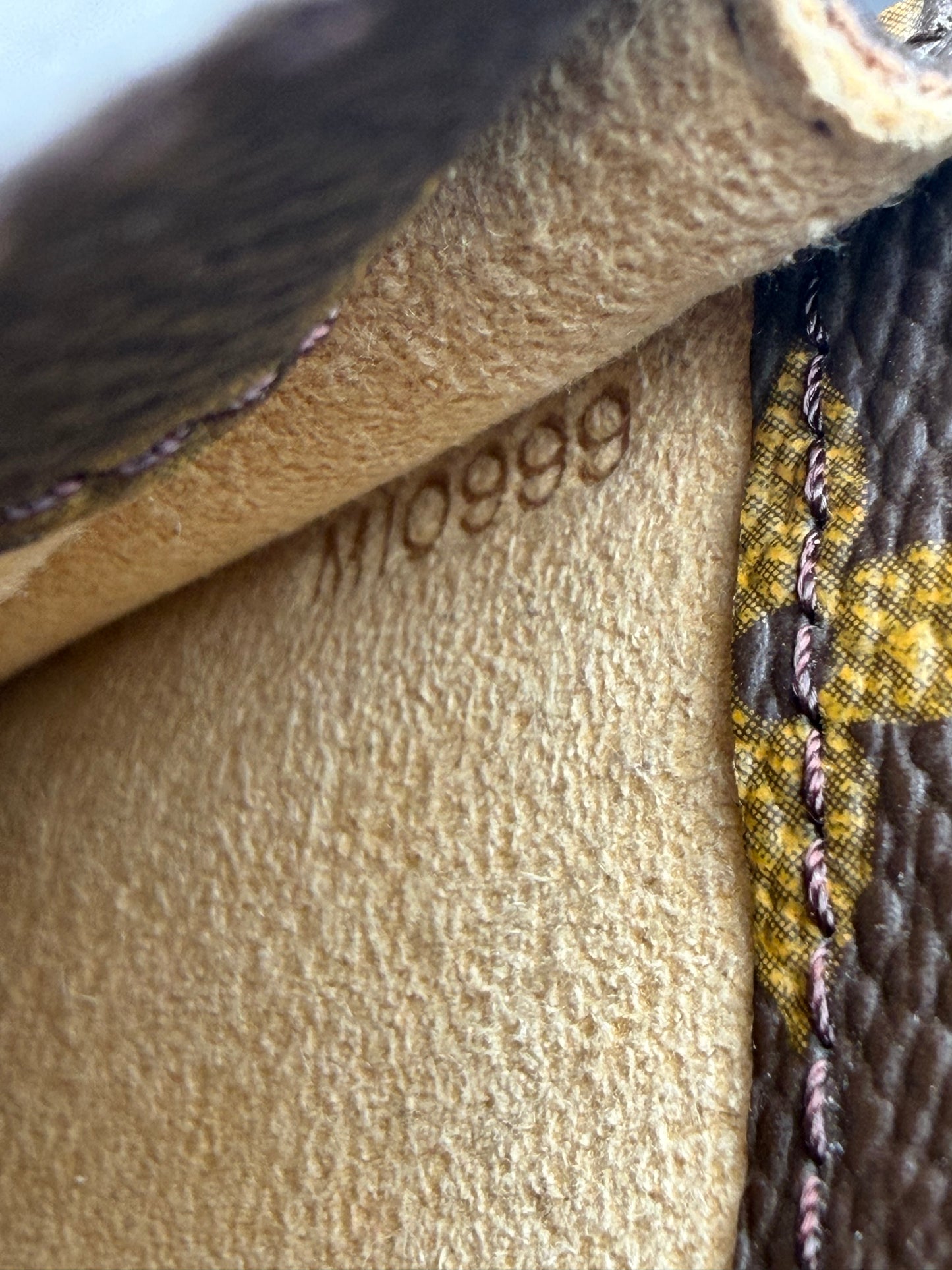 Louis Vuitton Etui Lunettes Sunglasses/Glasses Case Monogram