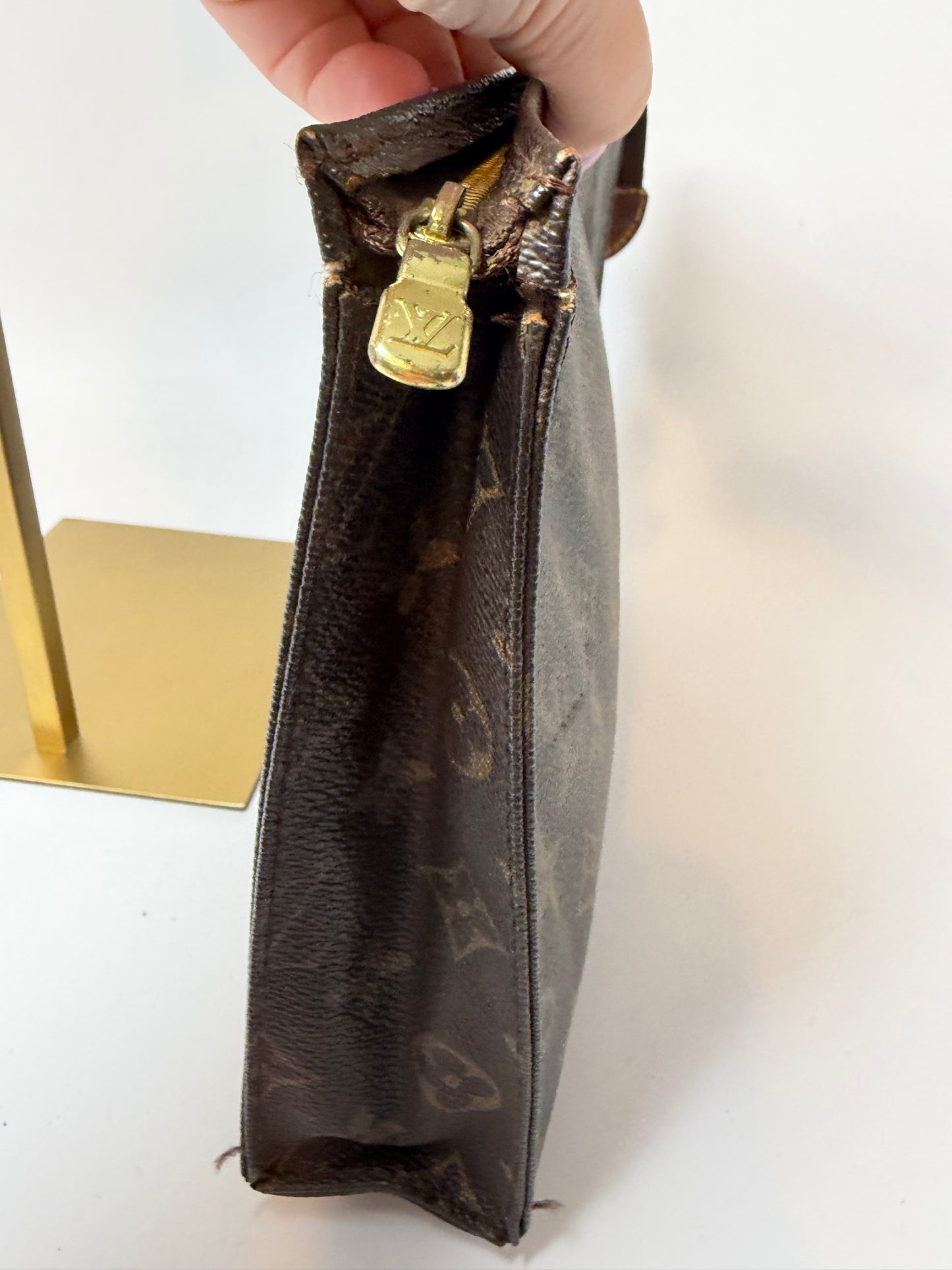Louis Vuitton Toiletry Pouch 26 Monogram